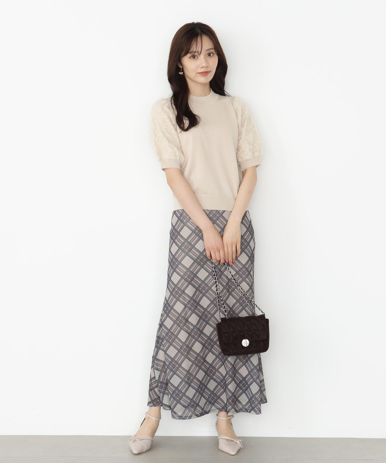 レースドッキングスリーブニット【ベージュ:official site限定】