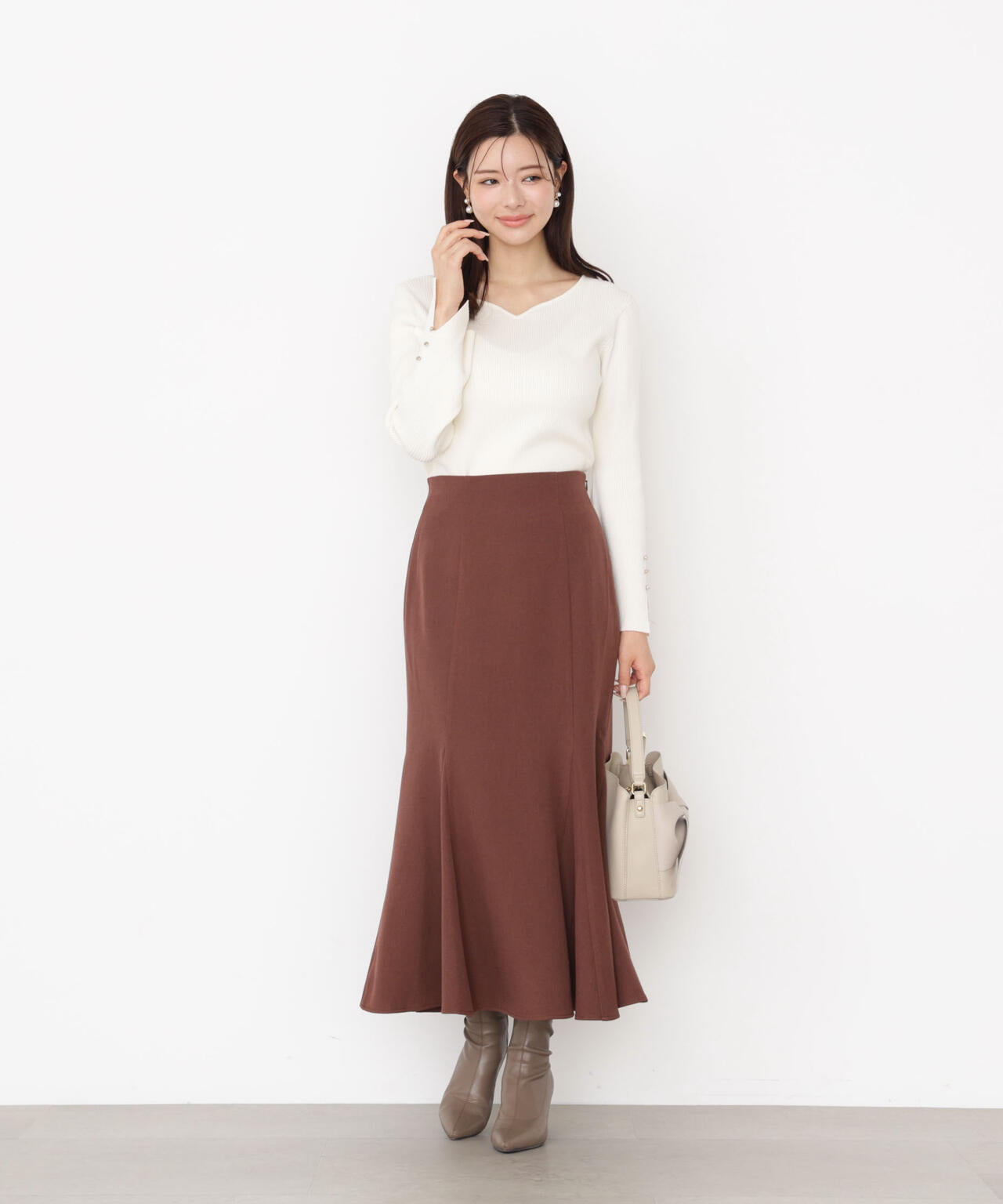 【松川星さん着用】<ハンドウォッシャブル>ハートカットリブニット