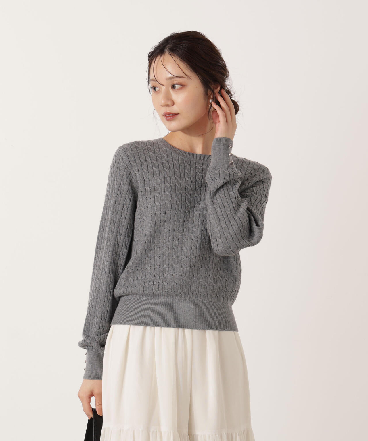 <ハンドウォッシャブル>袖釦ミニケーブルニット