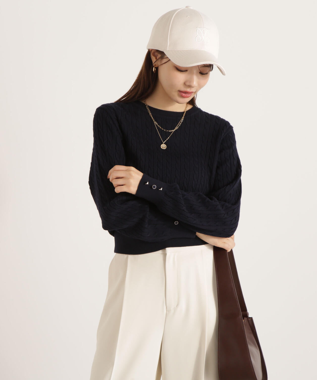 <ハンドウォッシャブル>袖釦ミニケーブルニット