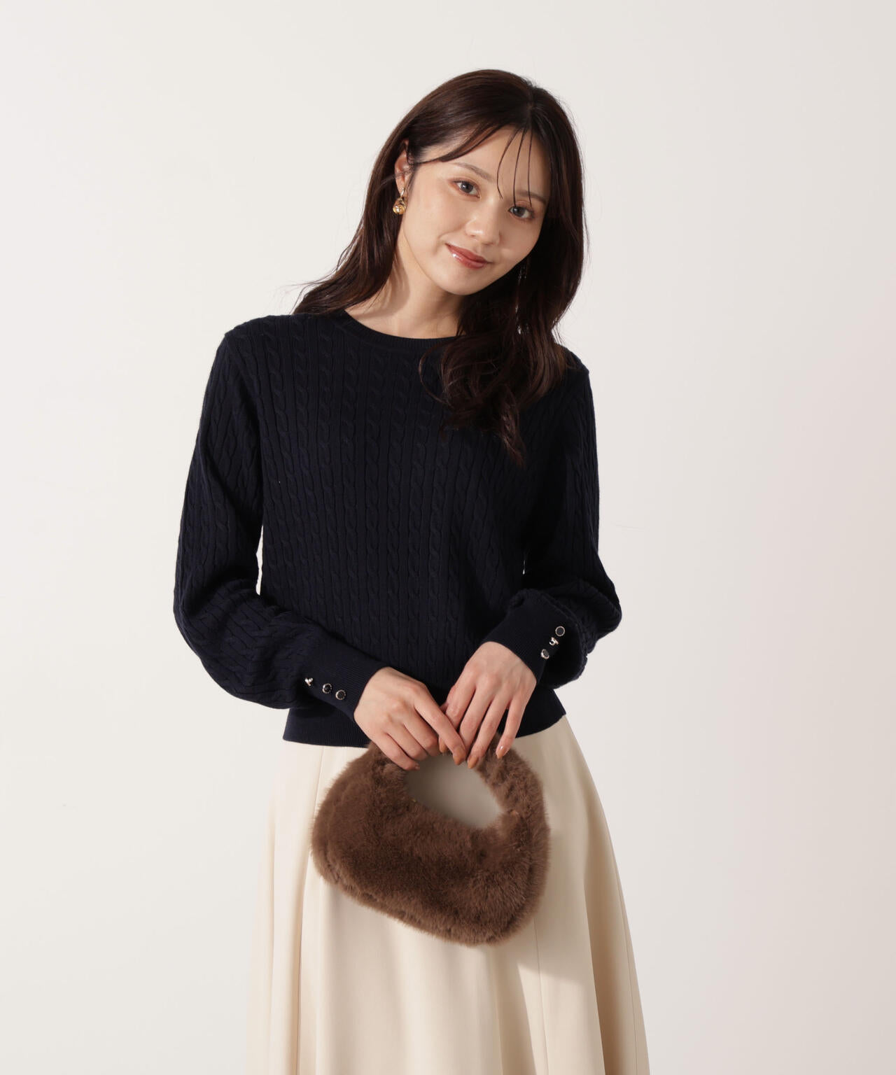 <ハンドウォッシャブル>袖釦ミニケーブルニット