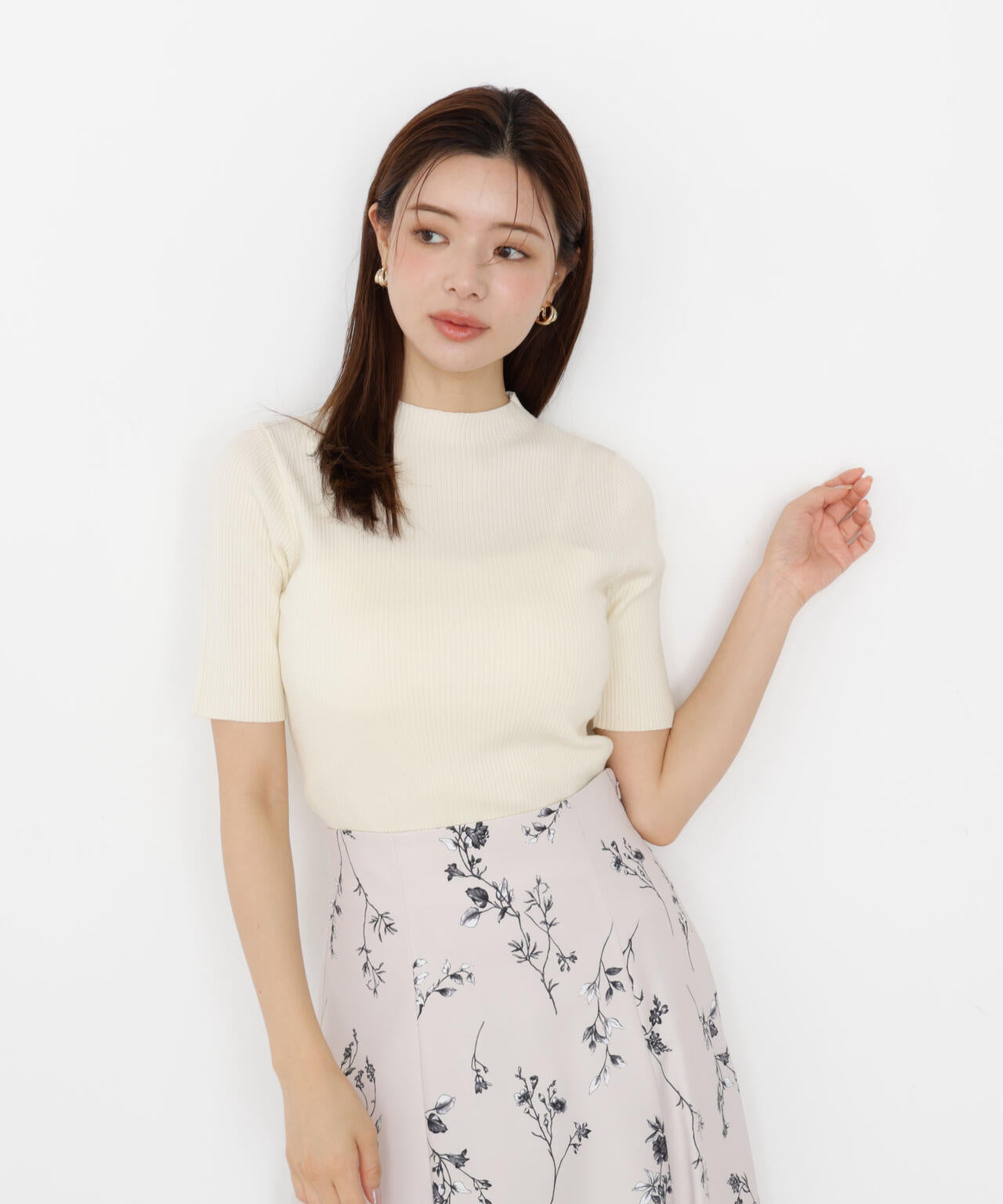 【松川星さん着用】<ハンドウォッシャブル>ニュアンス釦ニットアンサンブル