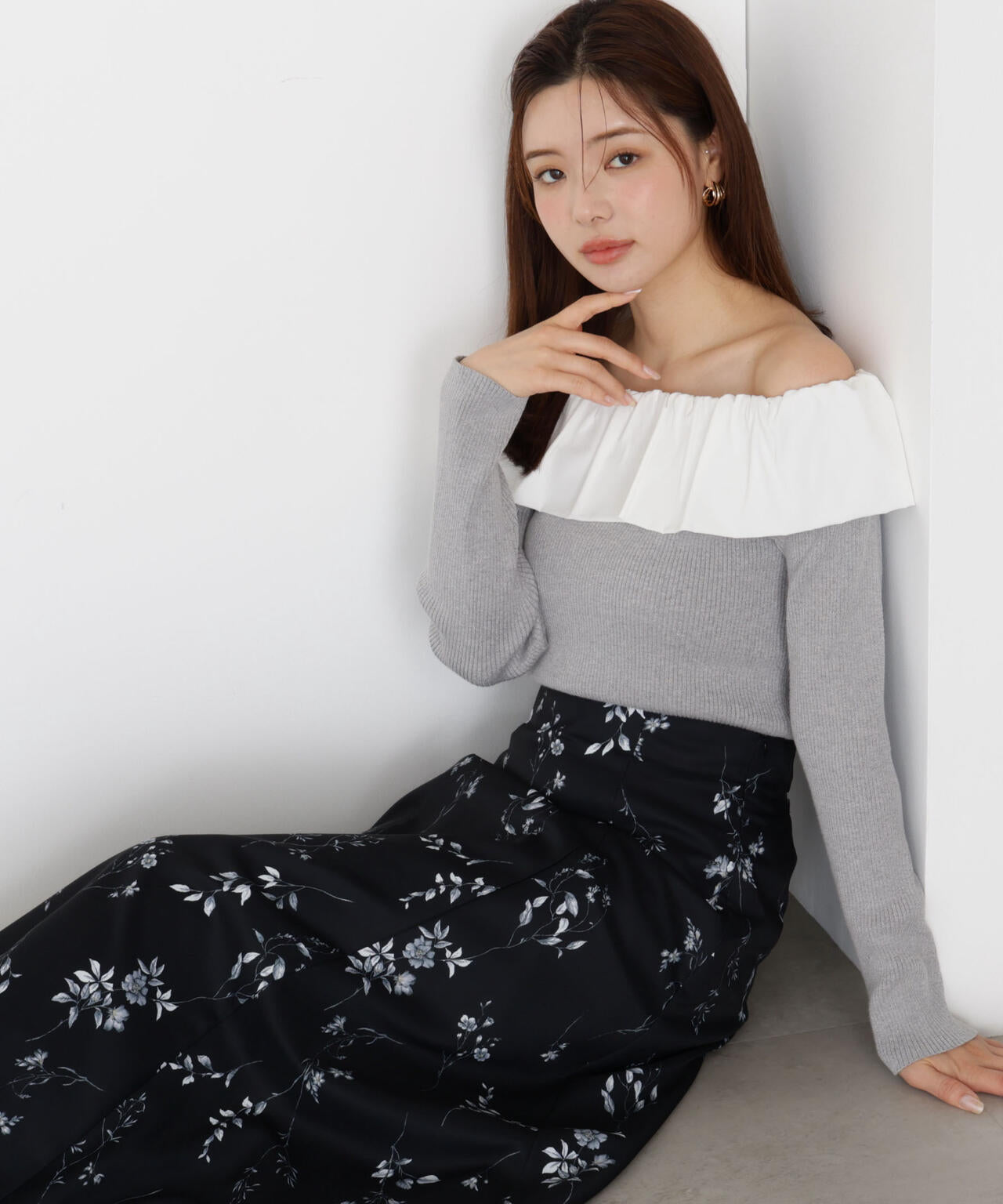 【松川星さん着用】フリルオフショル2wayニット