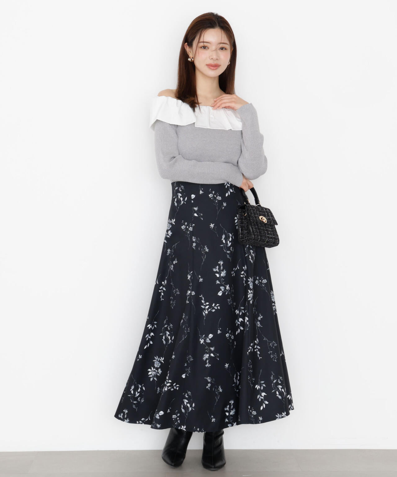 【松川星さん着用】フリルオフショル2wayニット