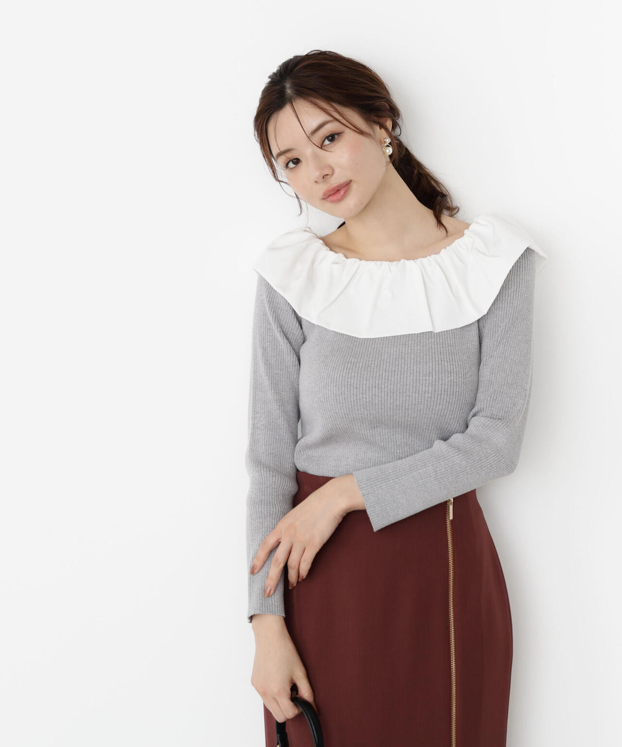 【松川星さん着用】フリルオフショル2wayニット