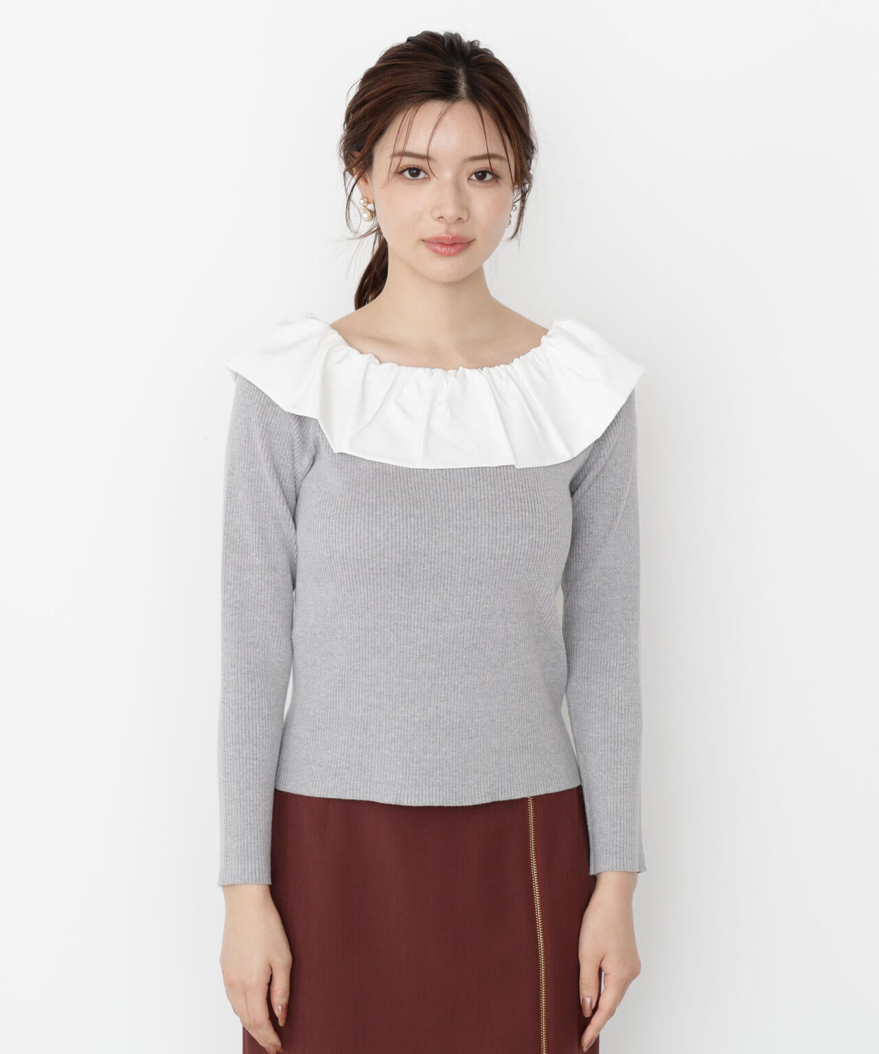 【松川星さん着用】フリルオフショル2wayニット