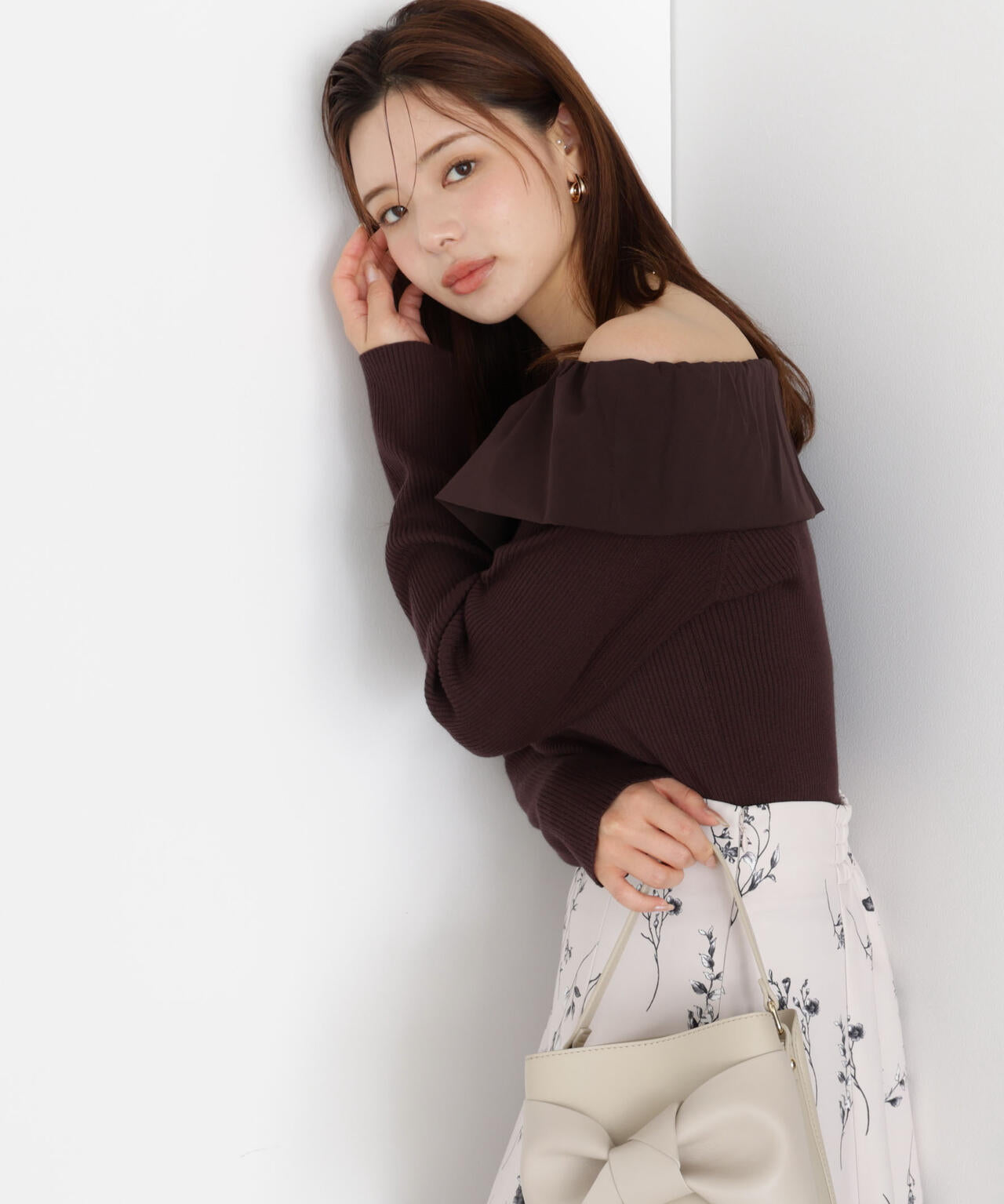 【松川星さん着用】フリルオフショル2wayニット