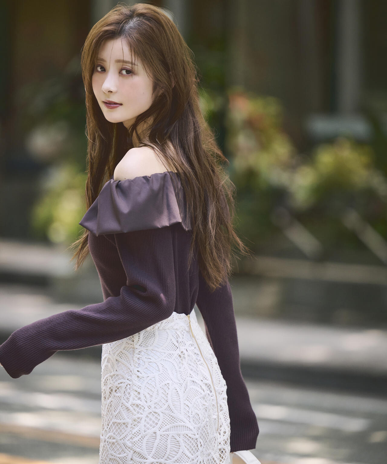 【松川星さん着用】フリルオフショル2wayニット