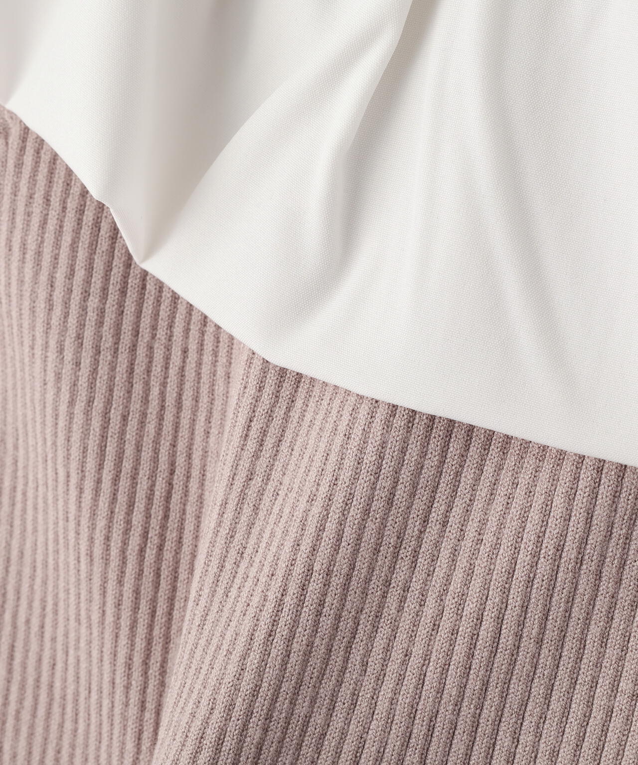 【松川星さん着用】フリルオフショル2wayニット