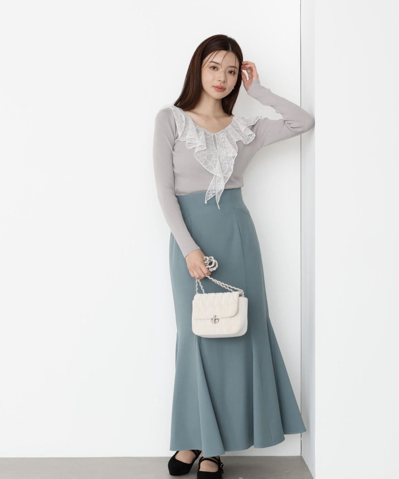 レースフリルニット