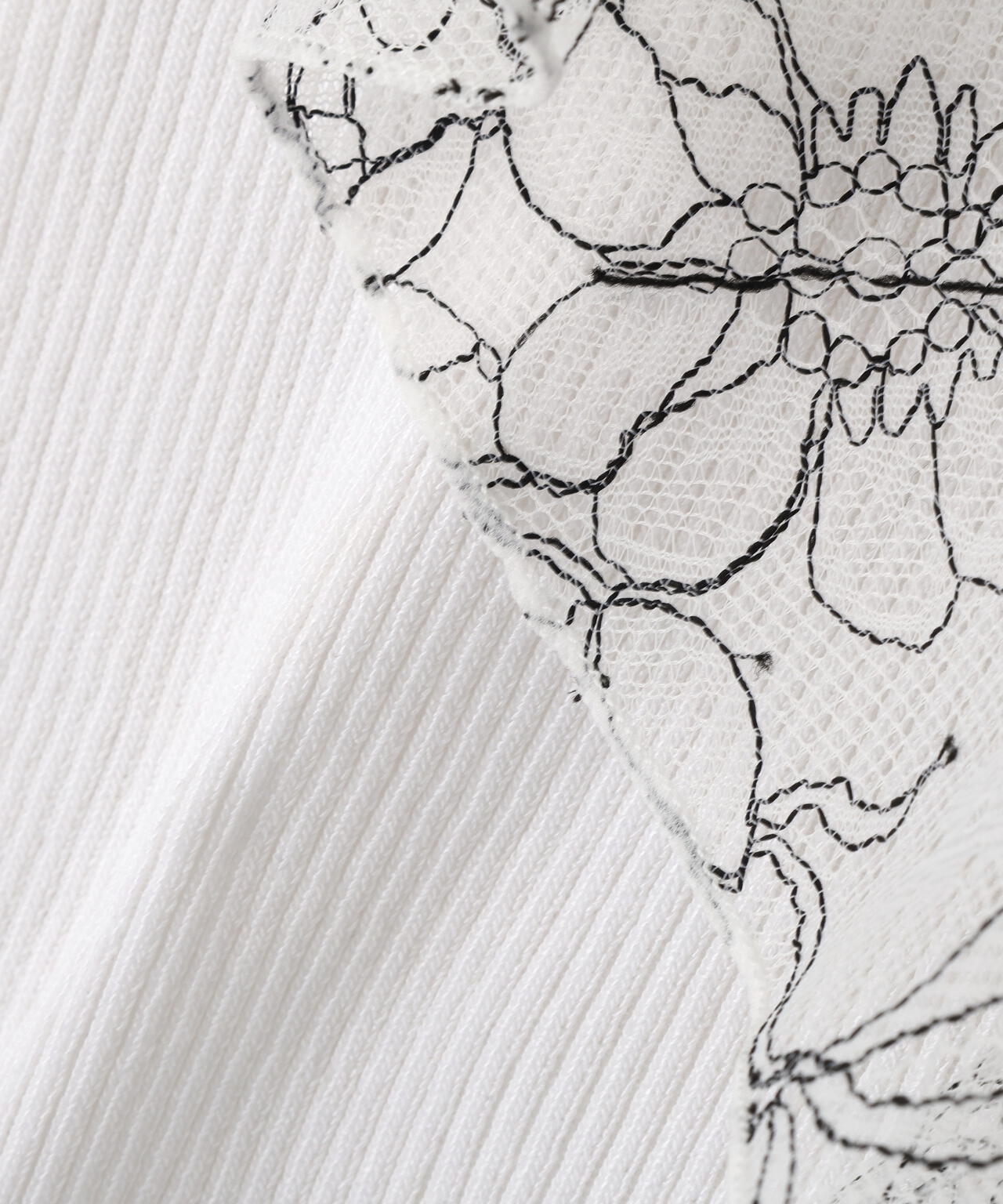 レースフリルニット