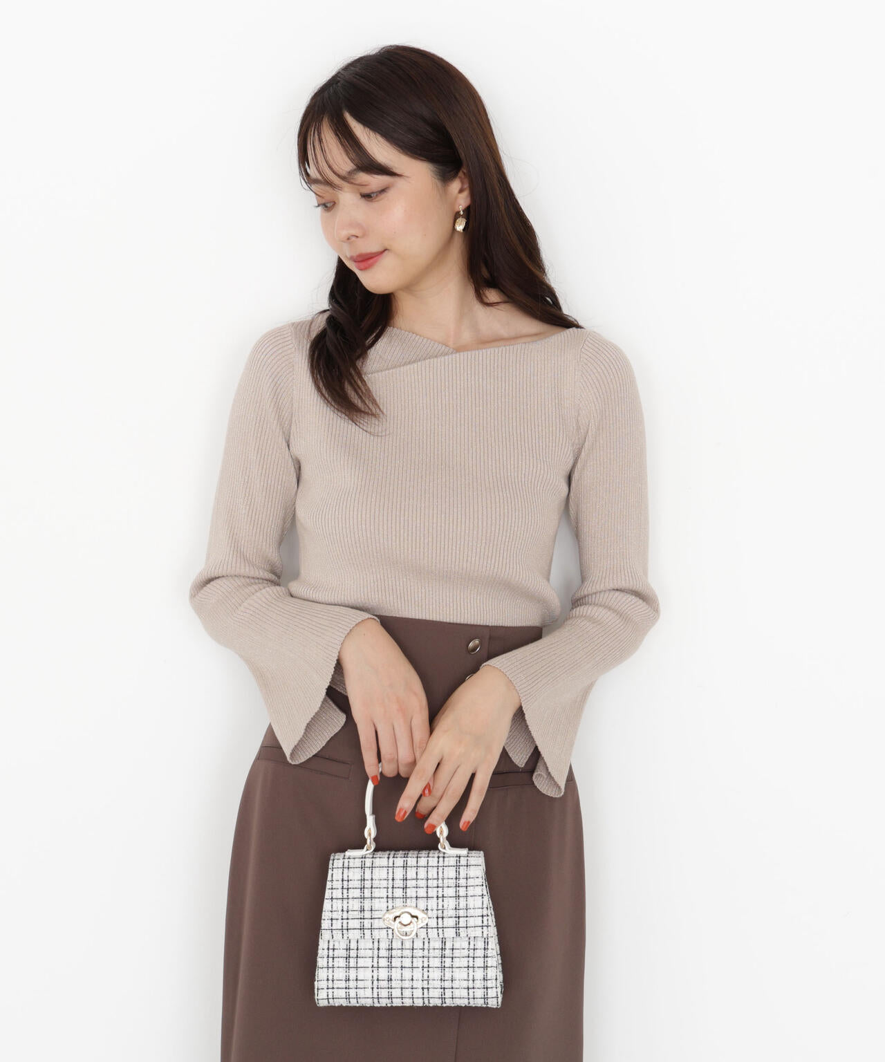 <ハンドウォッシャブル>ニュアンスネックラメリブニット