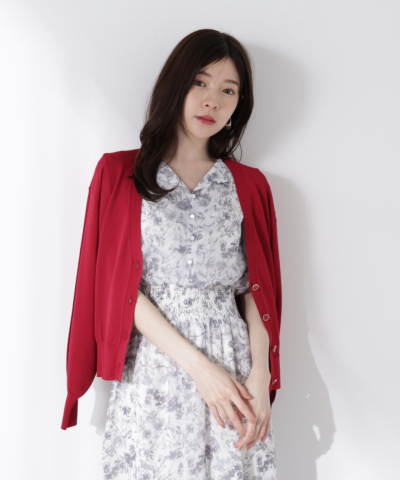 Vネックベーシックカーディガン