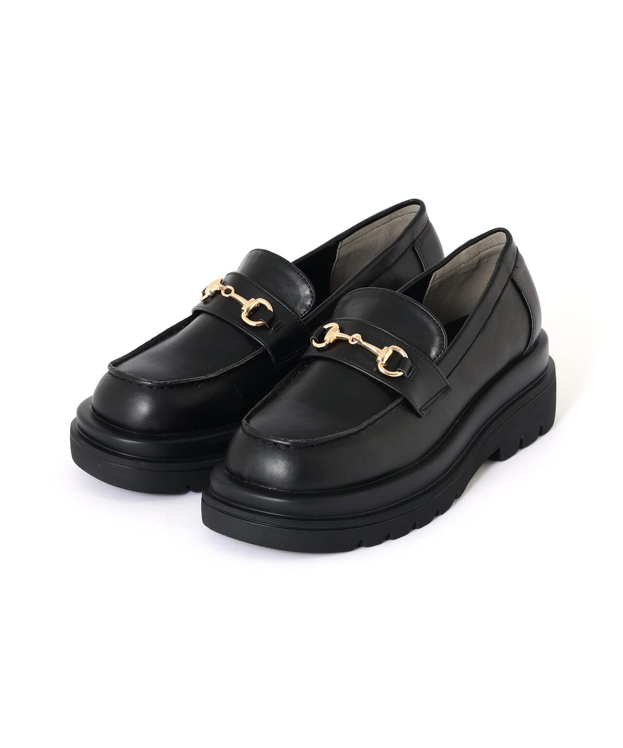 トラックソールローファー