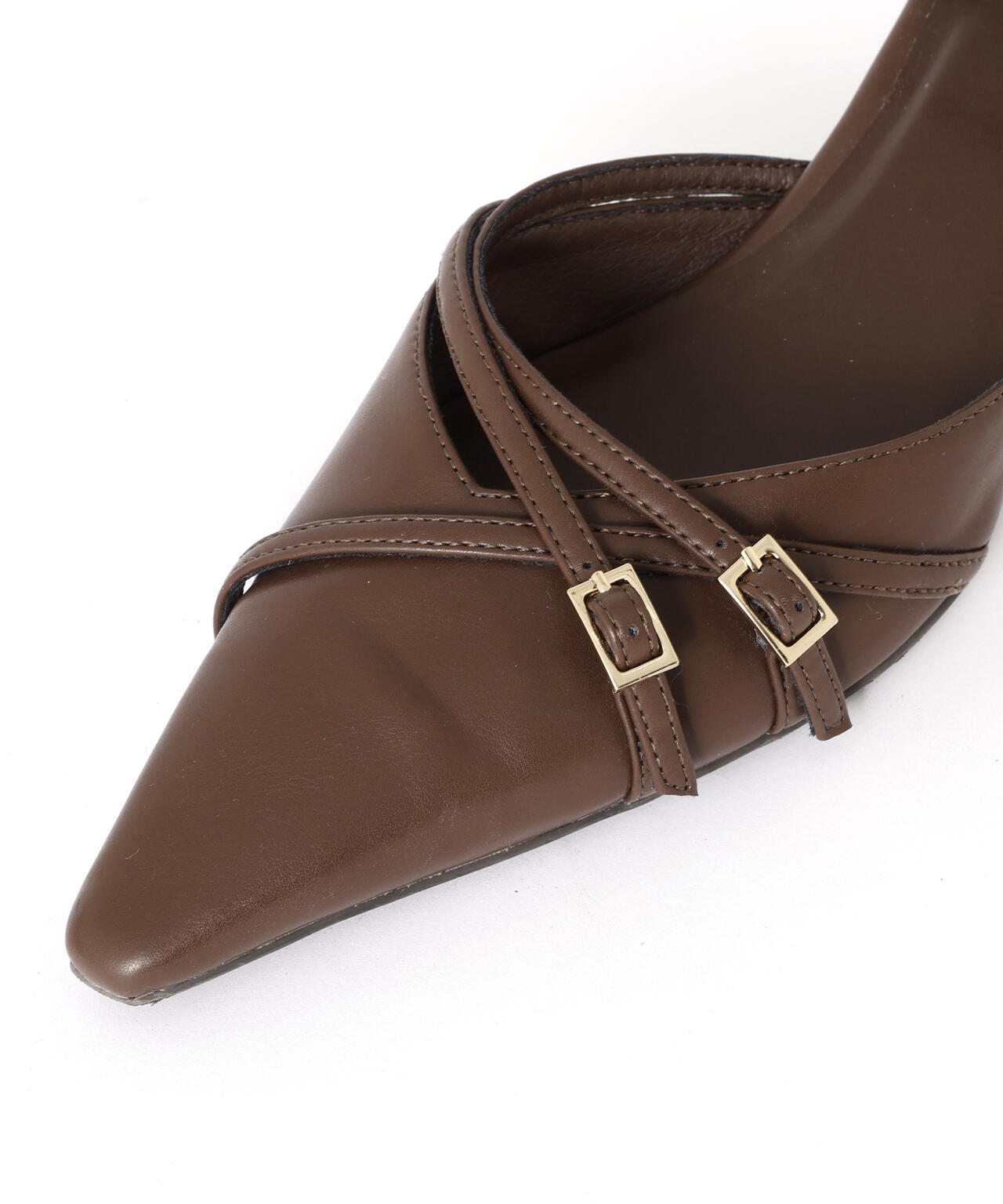 ストラップパンプス