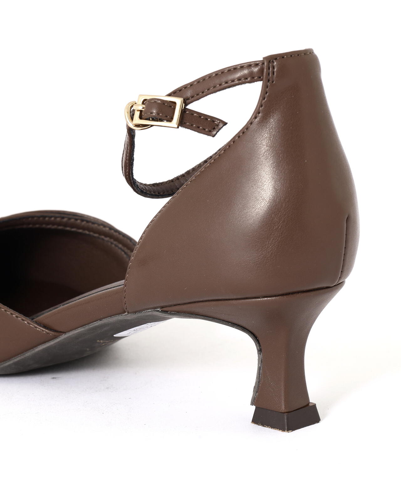 ストラップパンプス