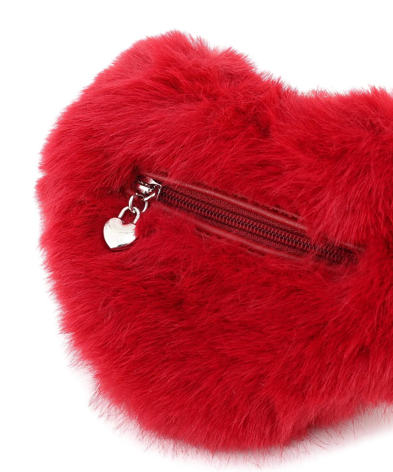 フェイクファーハートチャーム