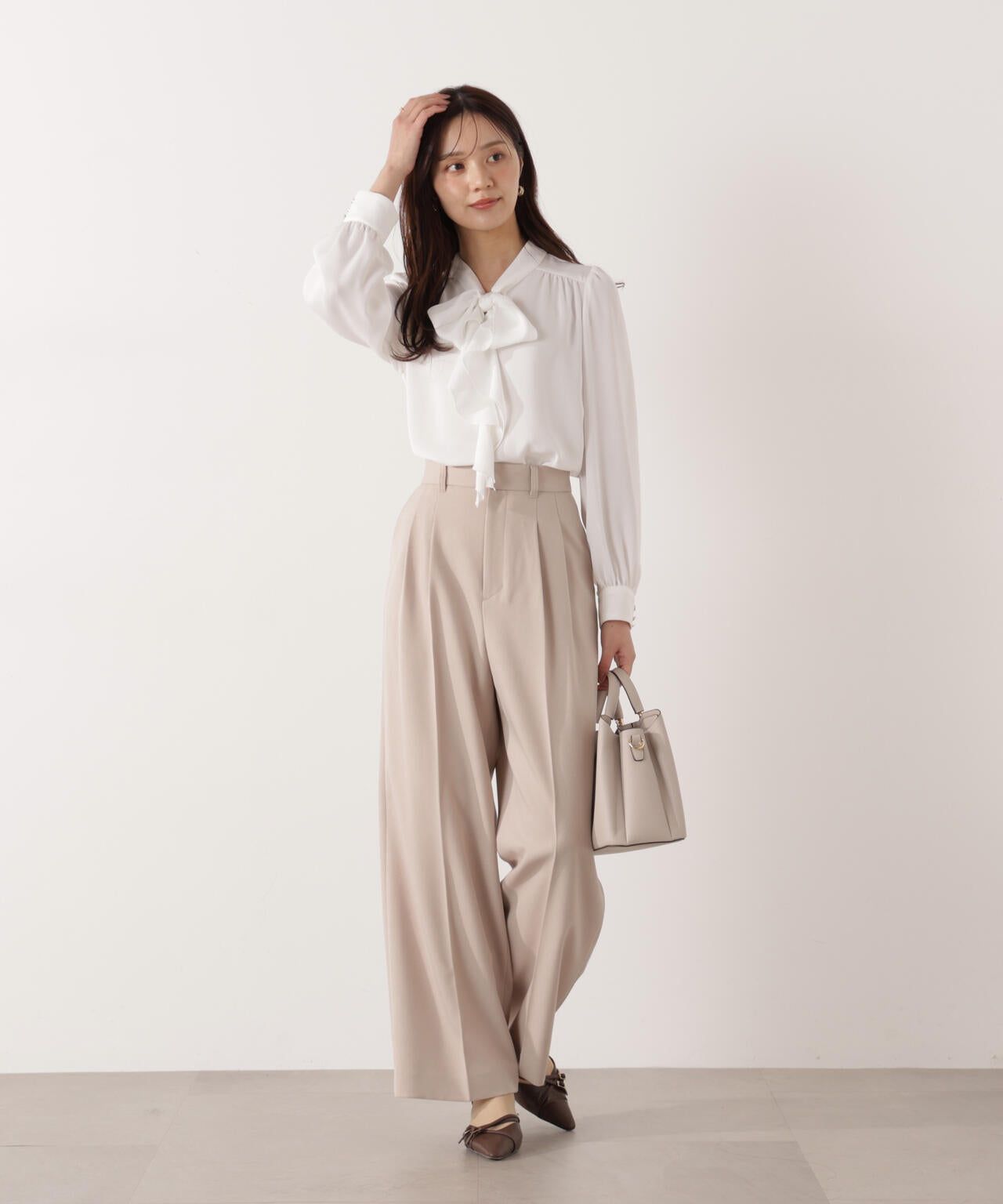 <ウォッシャブル>ラッフルリボンブラウス