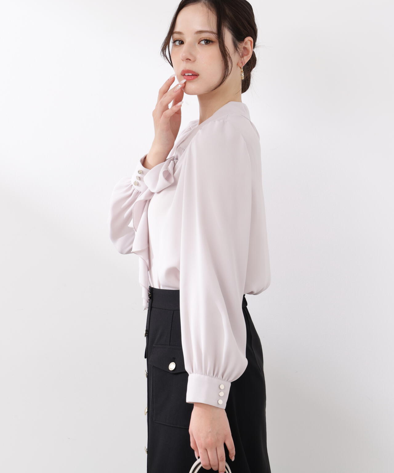 <ウォッシャブル>ラッフルリボンブラウス