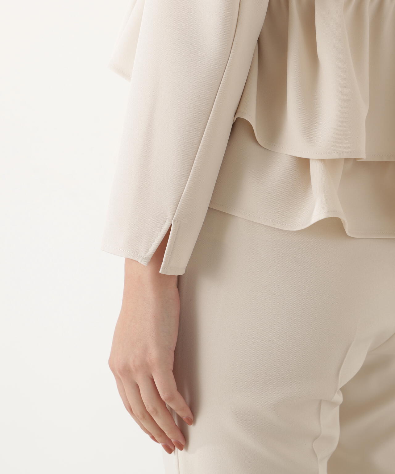 ランダムヘムペプラムブラウス