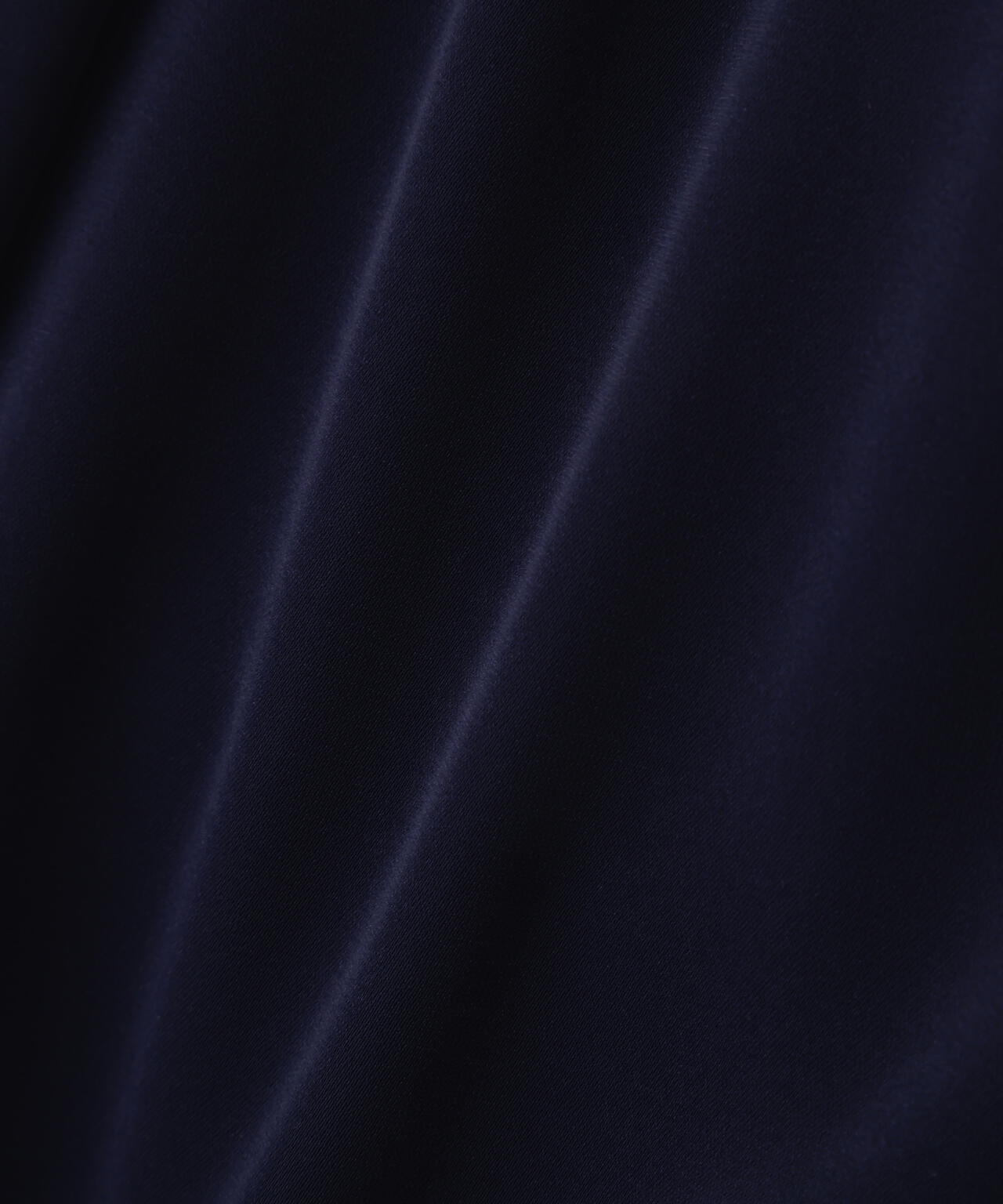 <ウォッシャブル>キラ釦タックブラウス