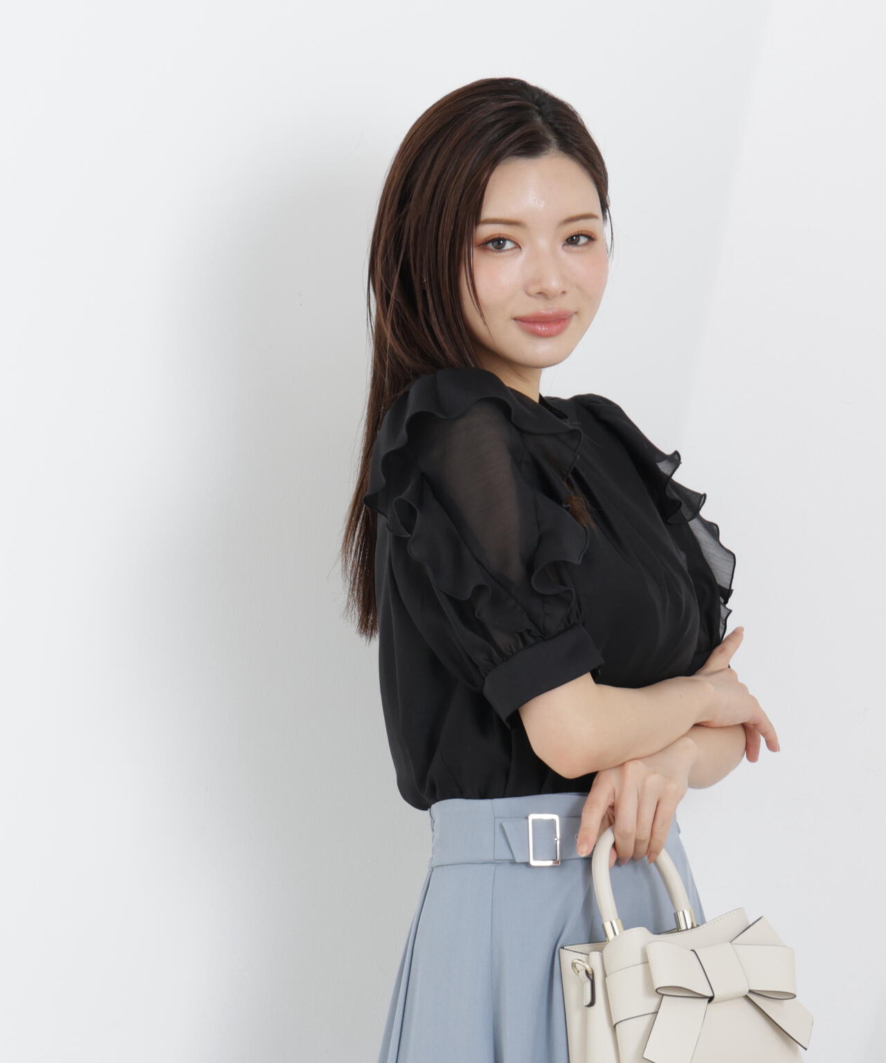 【6/5~6/7 オンライン限定2buy10%OFF対象】<ウォッシャブル>フリルスリーブタックブラウス