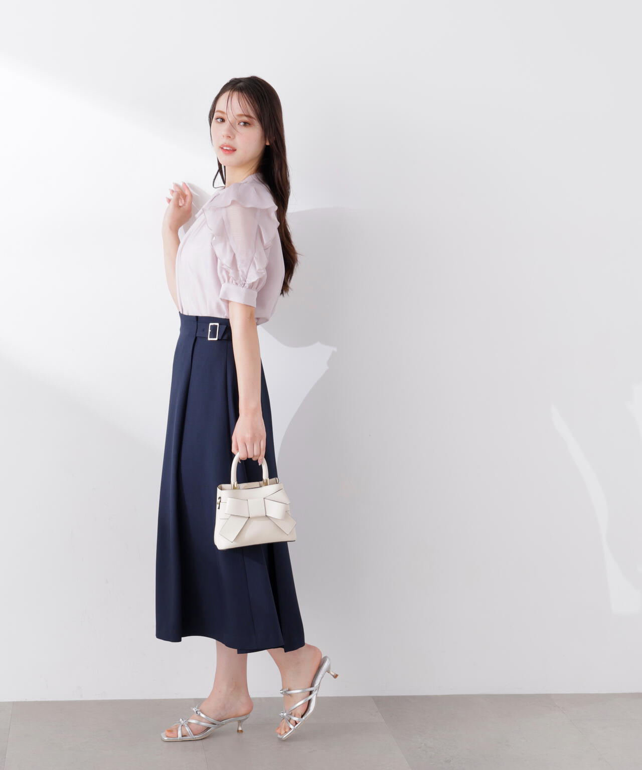 【6/5~6/7 オンライン限定2buy10%OFF対象】<ウォッシャブル>フリルスリーブタックブラウス