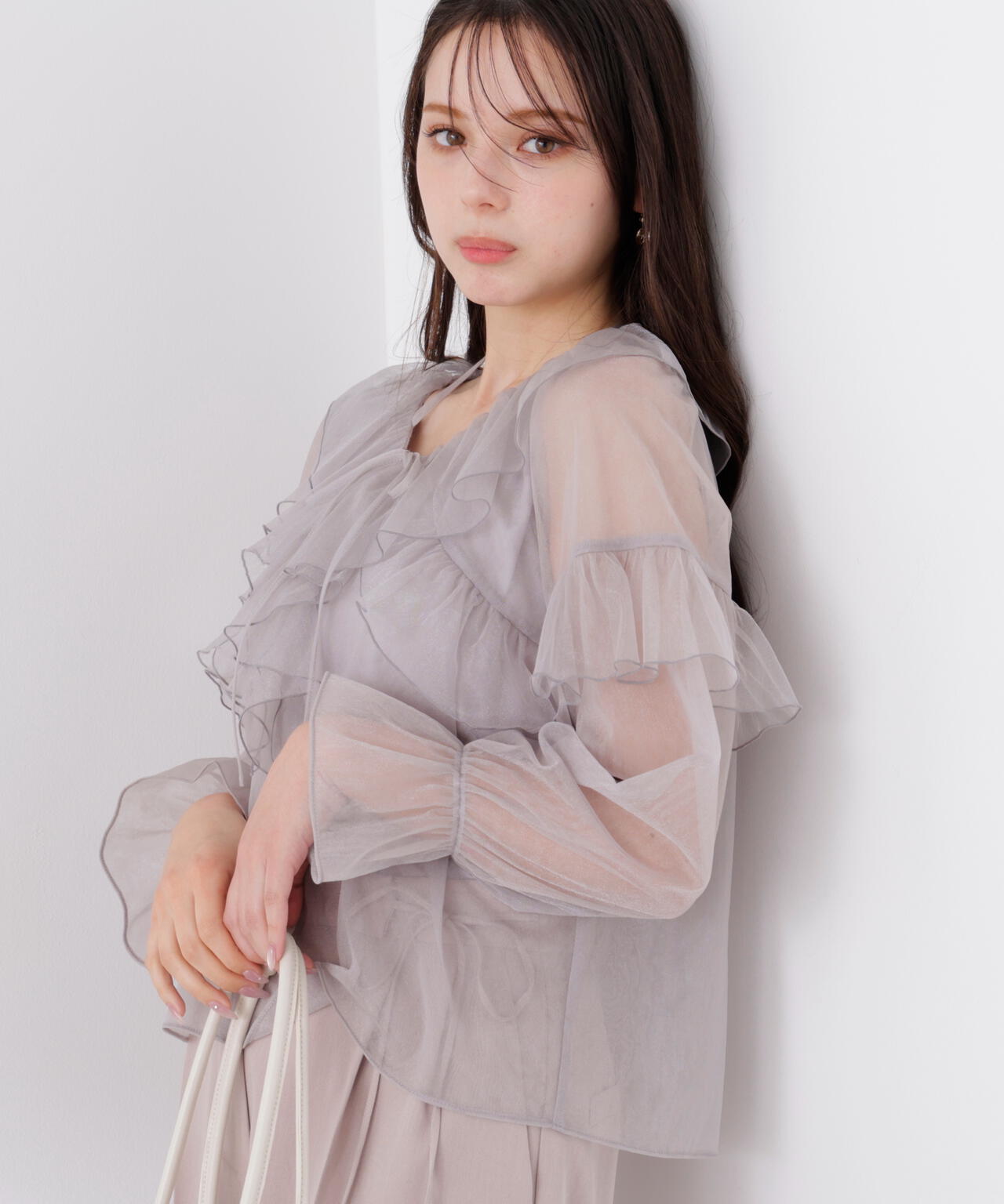 チュールラッフルブラウス【WEB・一部店舗限定】