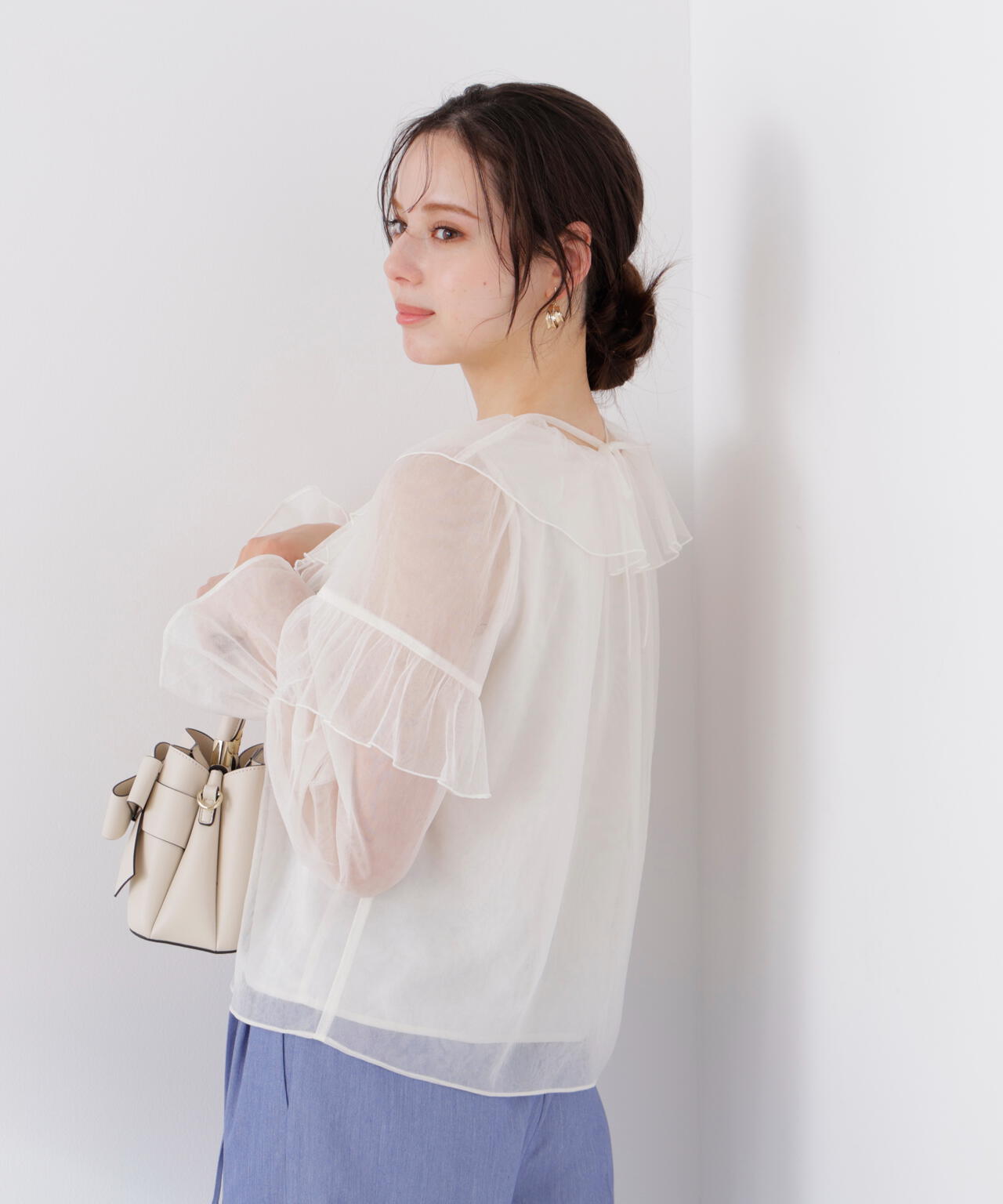 チュールラッフルブラウス【WEB・一部店舗限定】