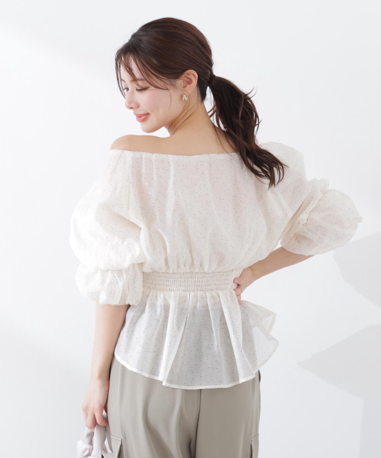 <加藤栞さん着用>2wayオフショルフィッシュテールブラウス