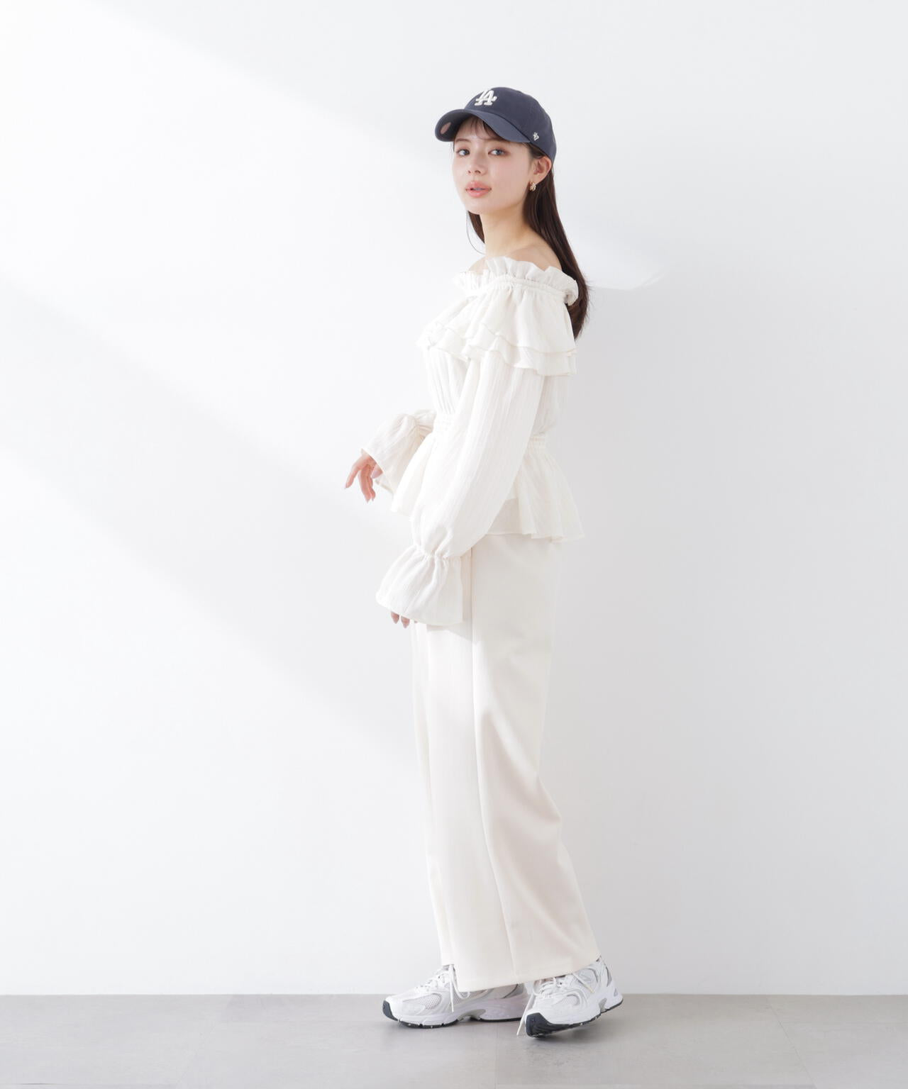 <ウォッシャブル>《EDIT COLOGNE》オフショルシアーシャーリングブラウス【WEB・一部店舗限定】