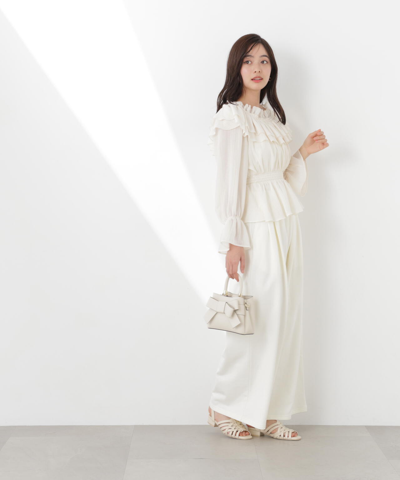<ウォッシャブル>《EDIT COLOGNE》オフショルシアーシャーリングブラウス