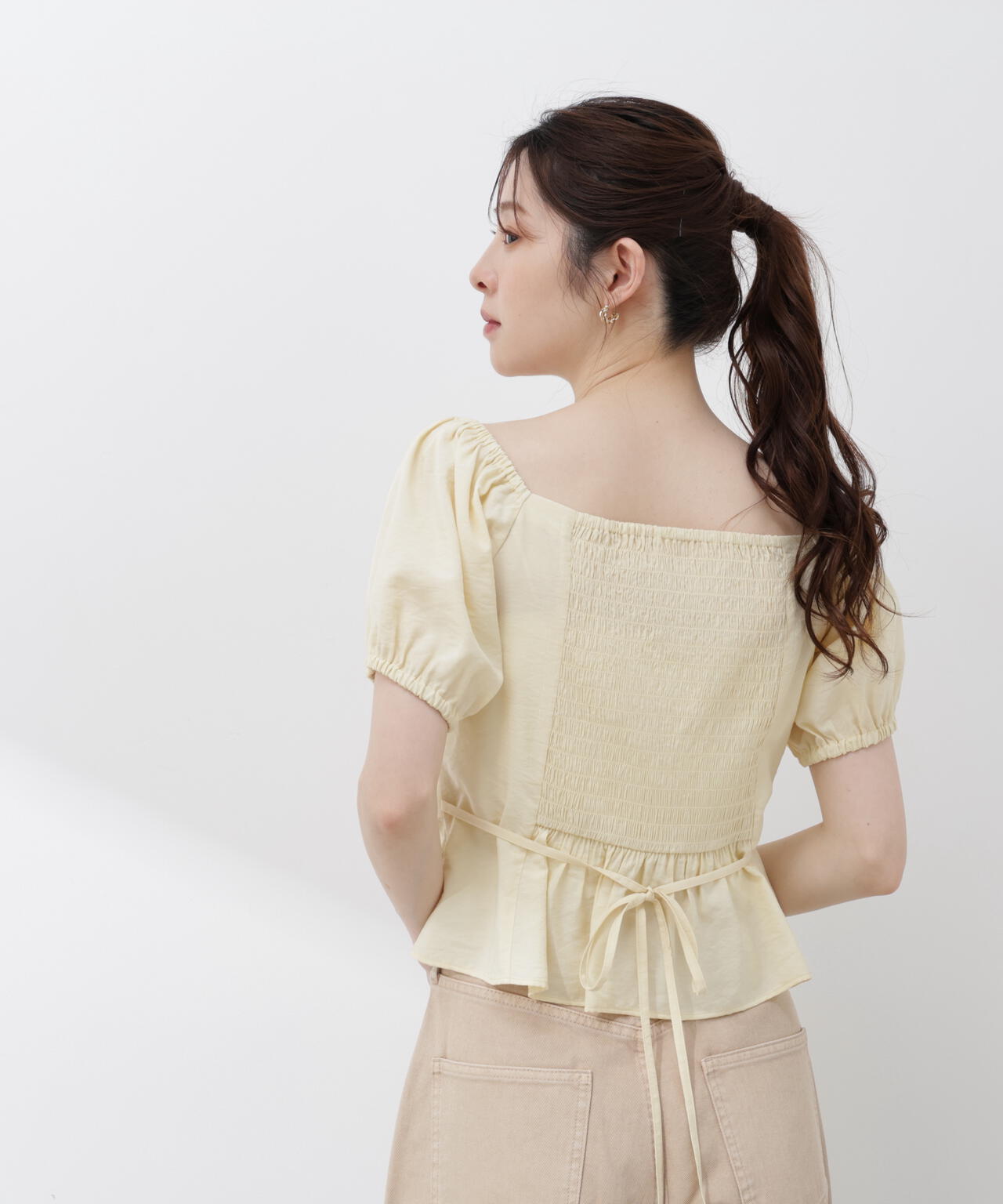 <加藤栞さん着用>〈a/mie〉パフスリーブドロストブラウス