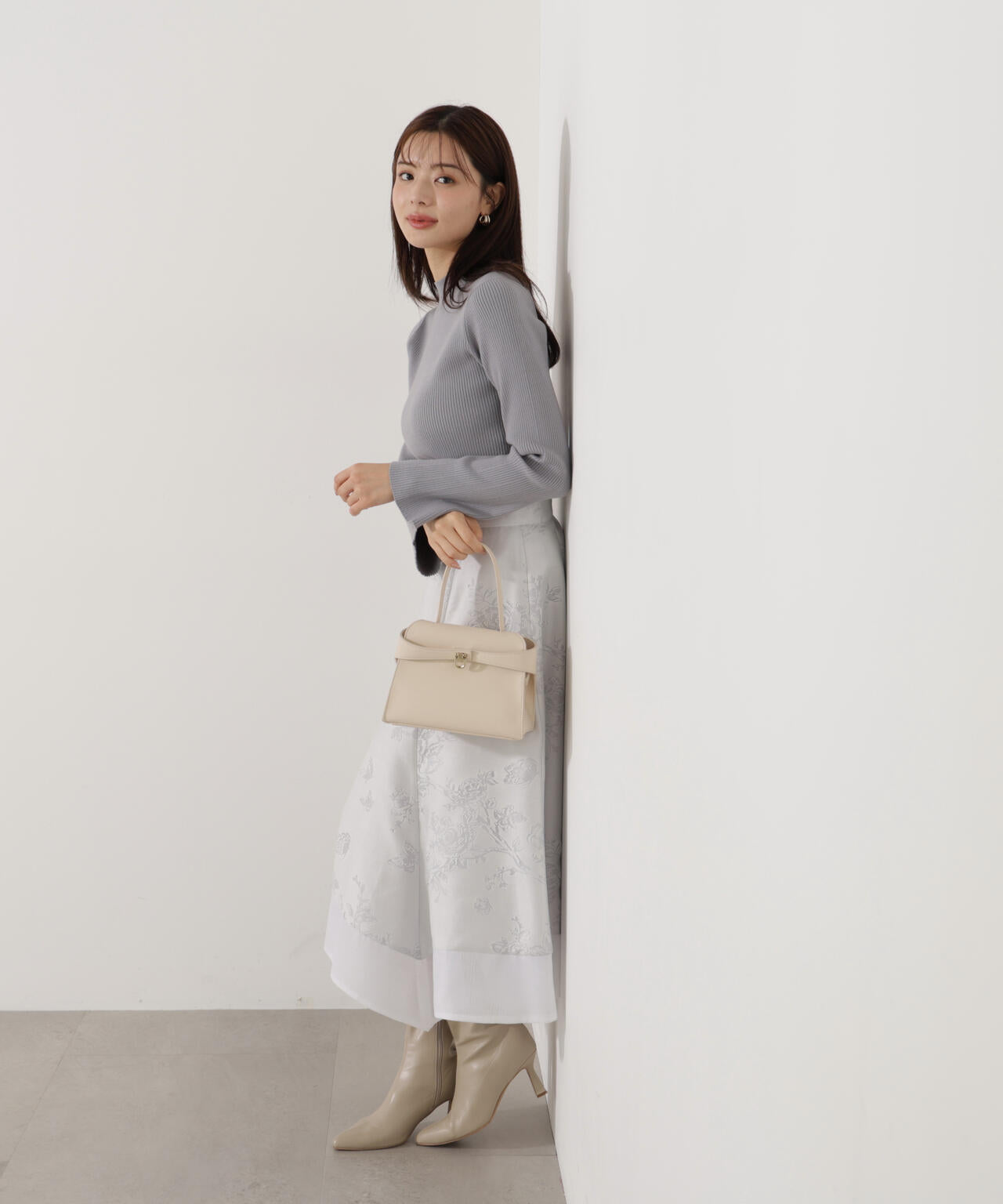 ハンカチーフヘムスカート