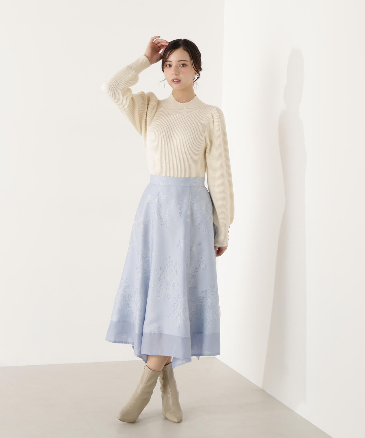 ハンカチーフヘムスカート