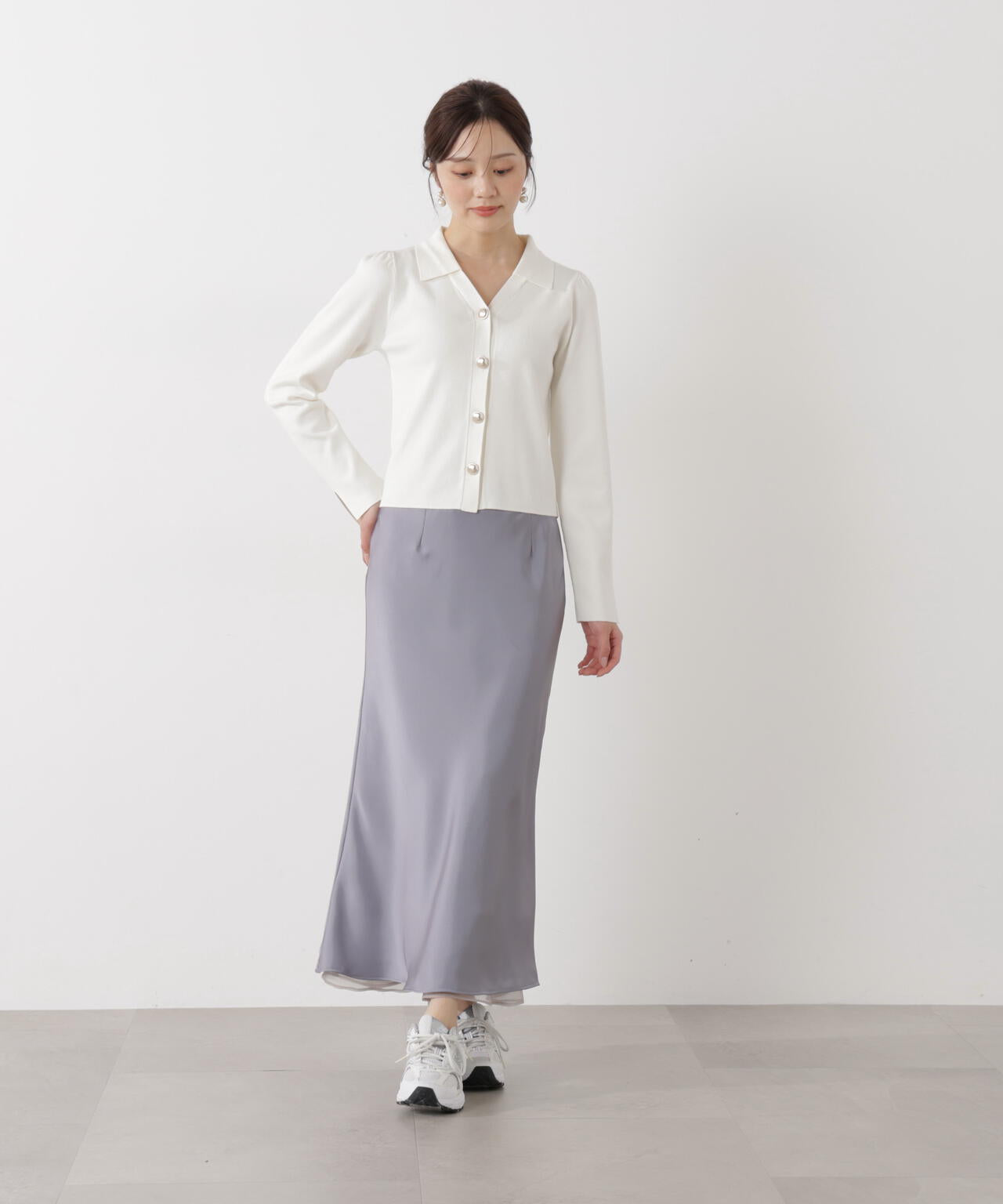 ナローサテンスカート