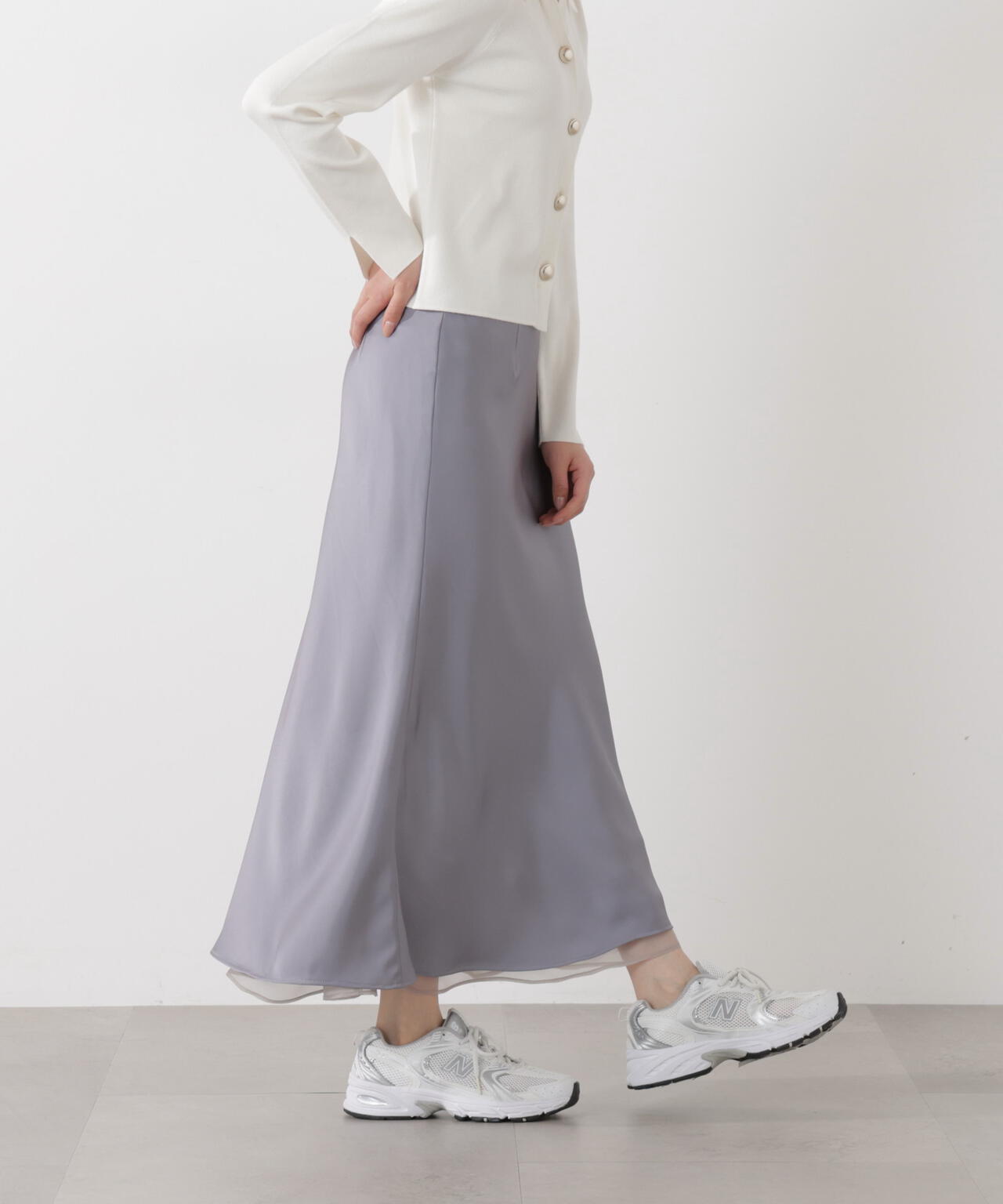 ナローサテンスカート