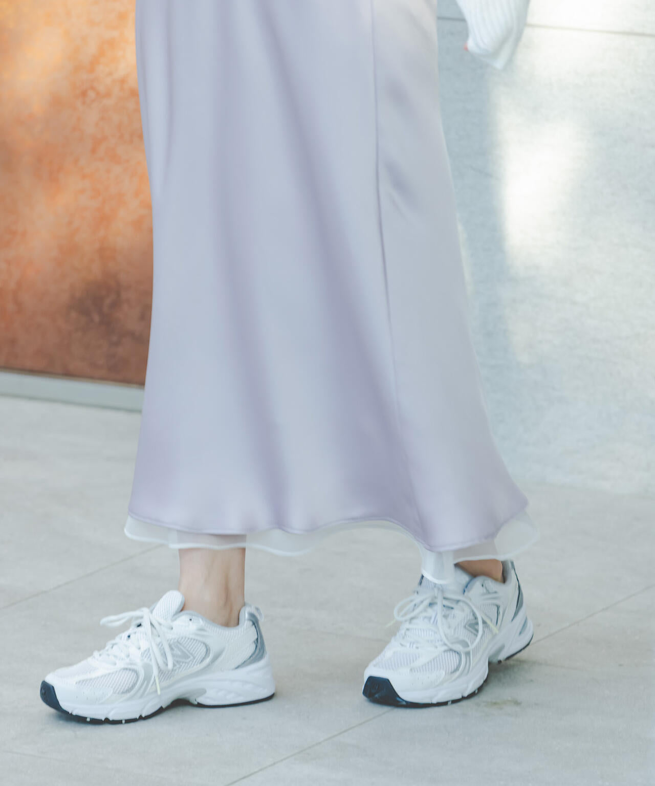 ナローサテンスカート