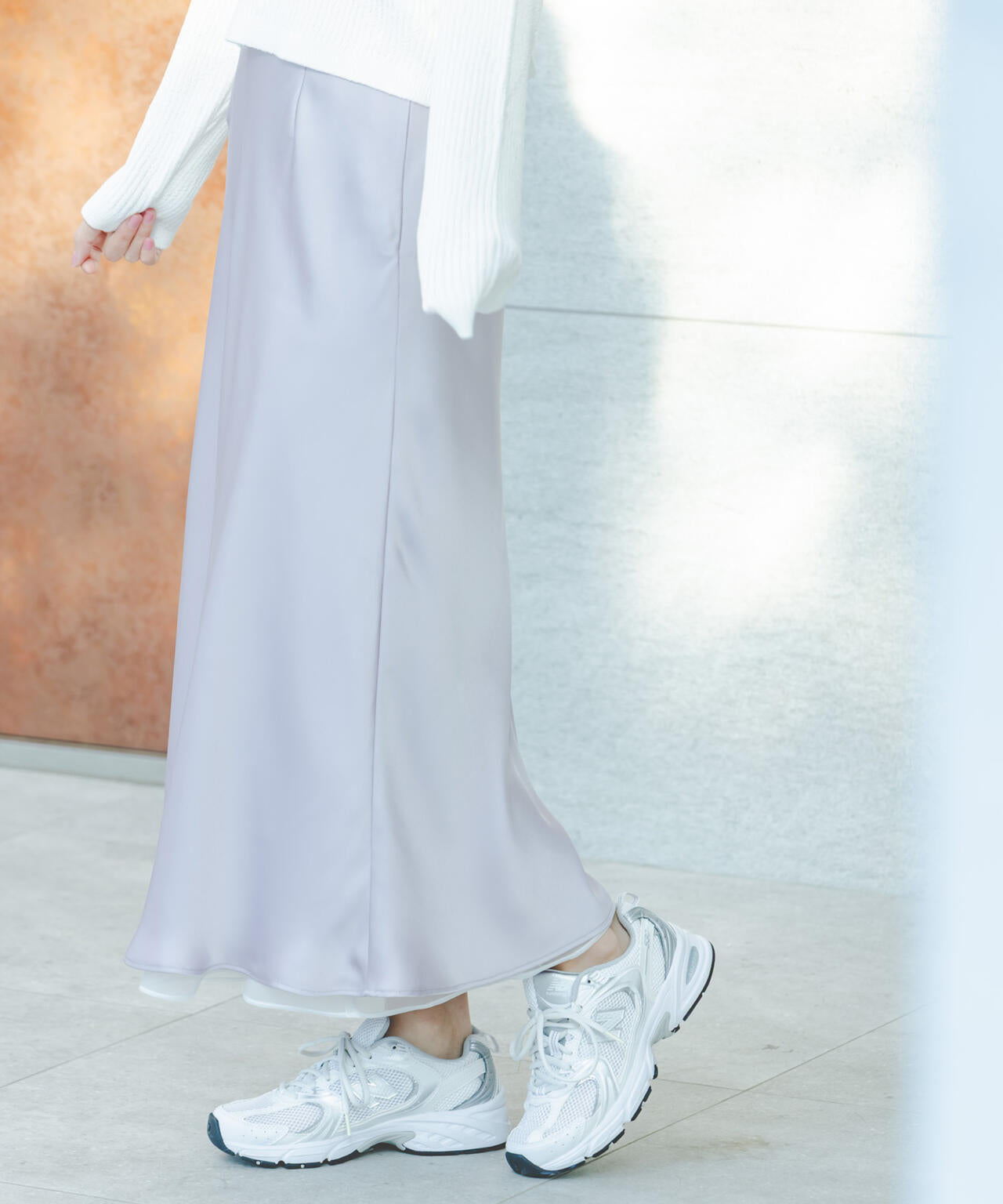 ナローサテンスカート