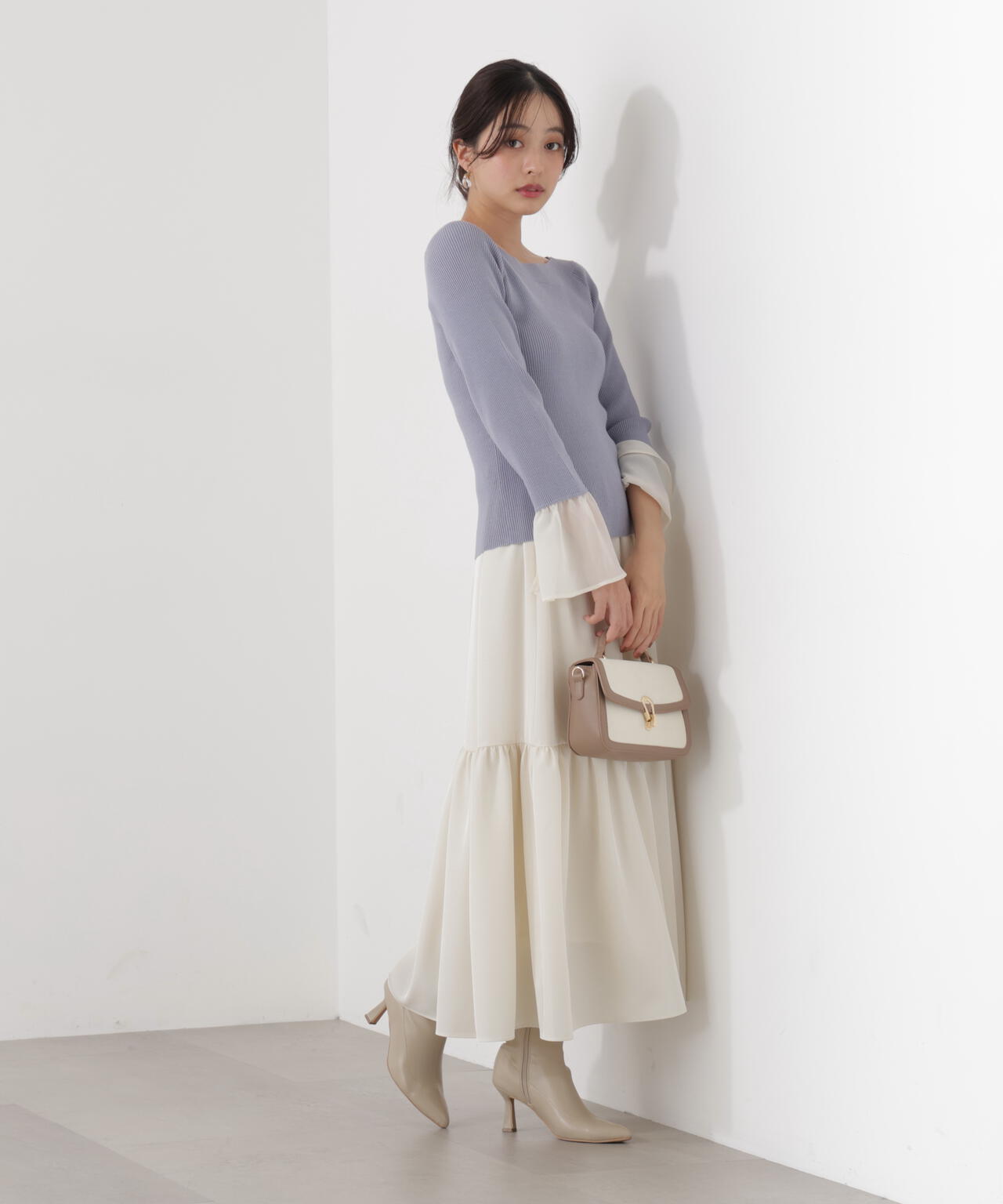 ニュアンスサテンティアードスカート