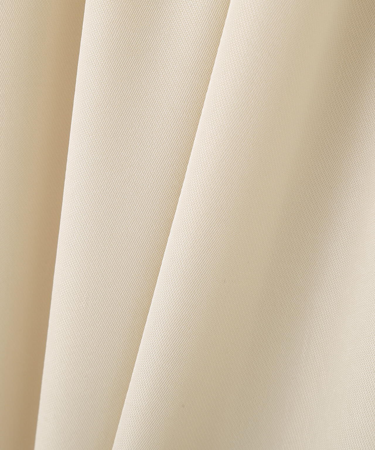 ニュアンスサテンティアードスカート