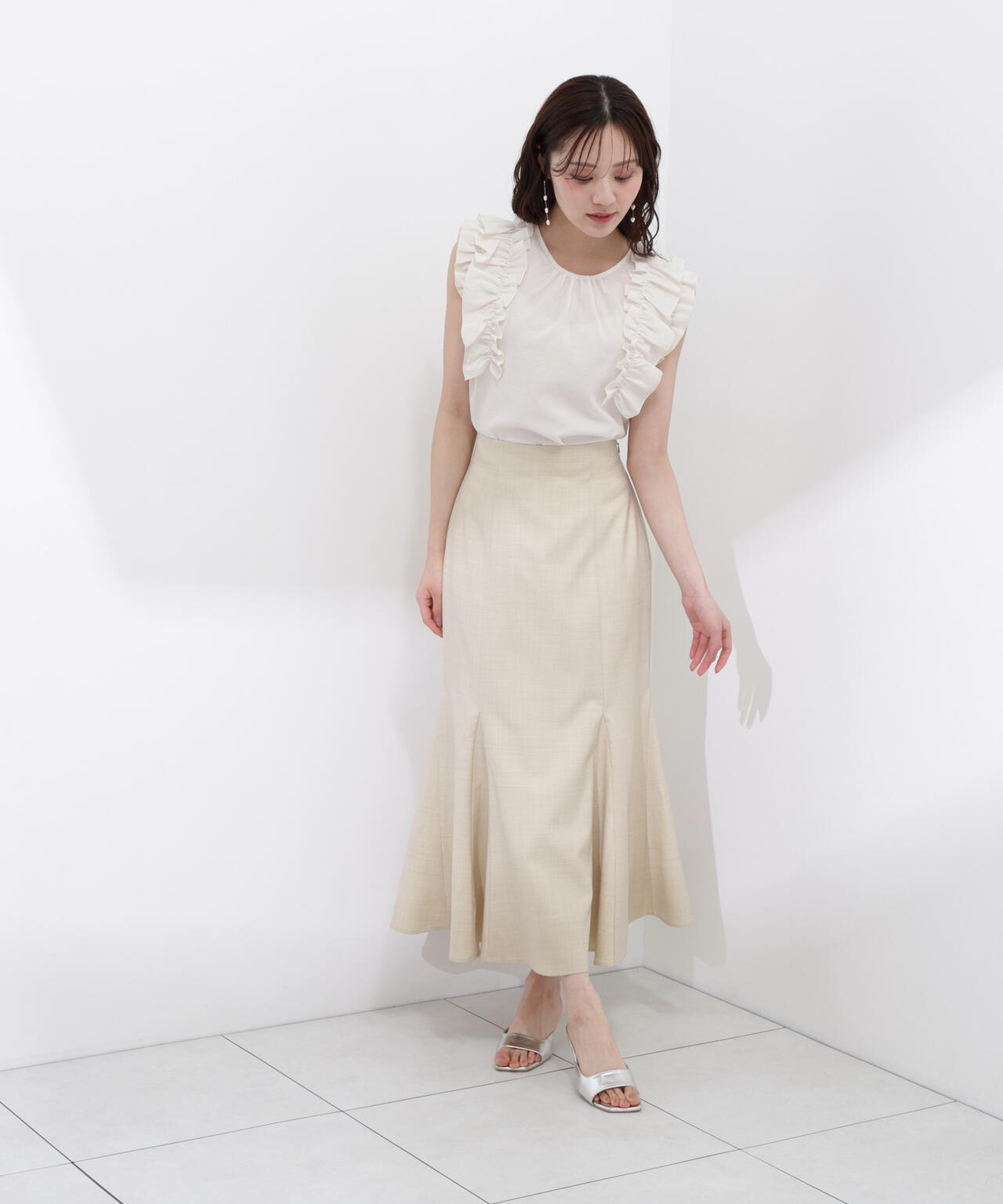 166cm B:78 W:56 H:83 S:24.5cm 着用サイズ:M