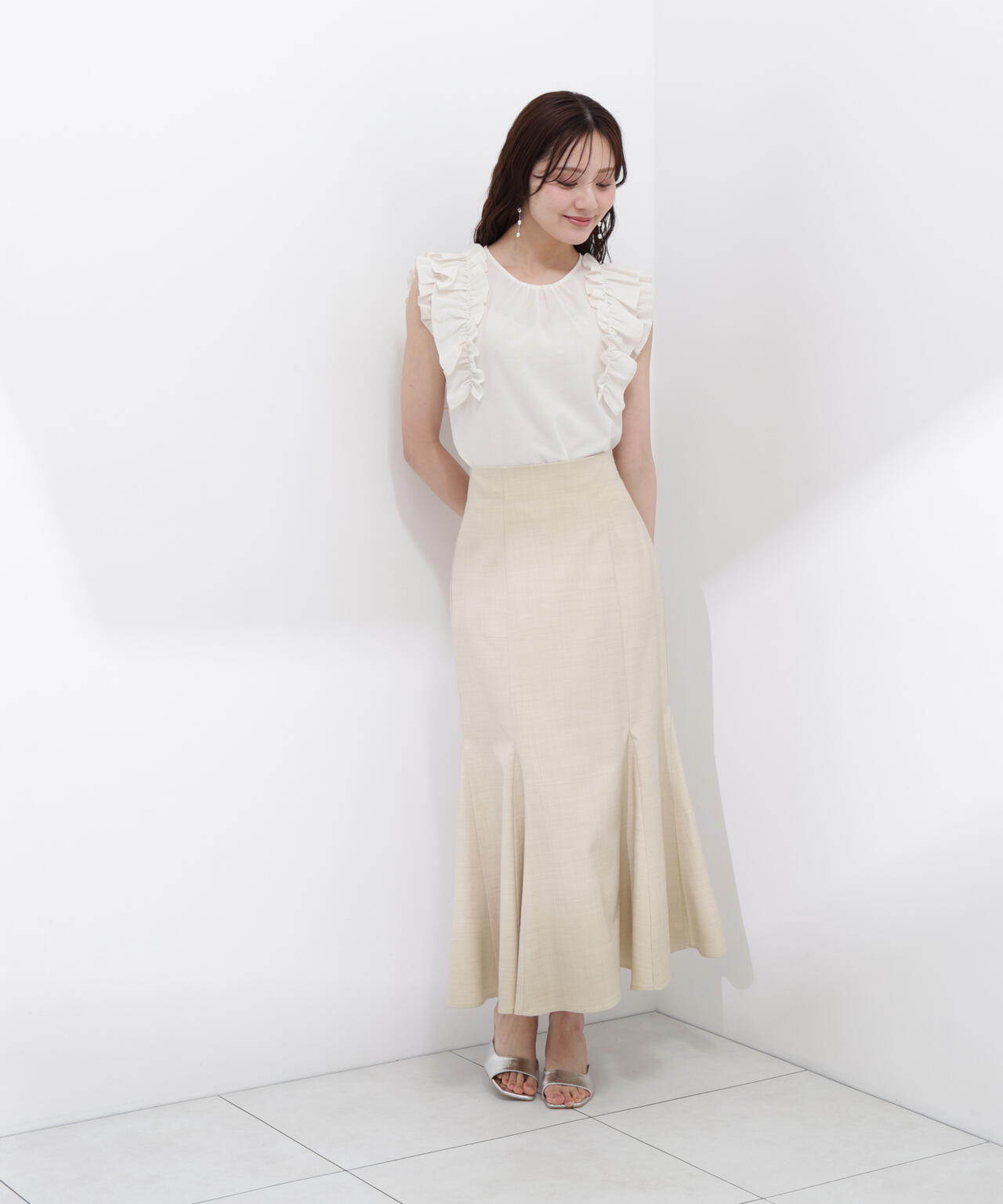 166cm B:78 W:56 H:83 S:24.5cm 着用サイズ:M