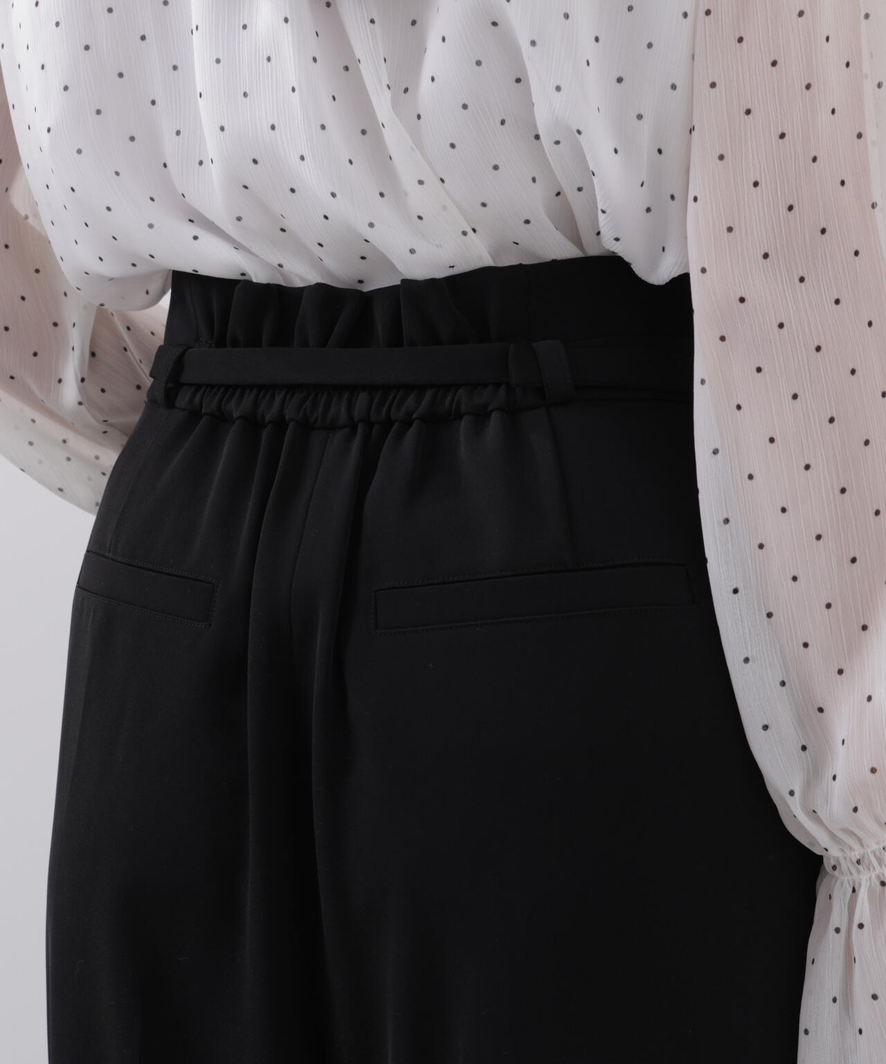 ベルト付きワイドパンツ