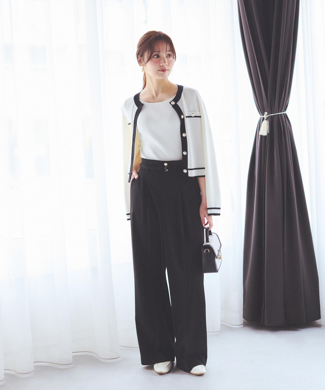 ベルト付きワイドパンツ