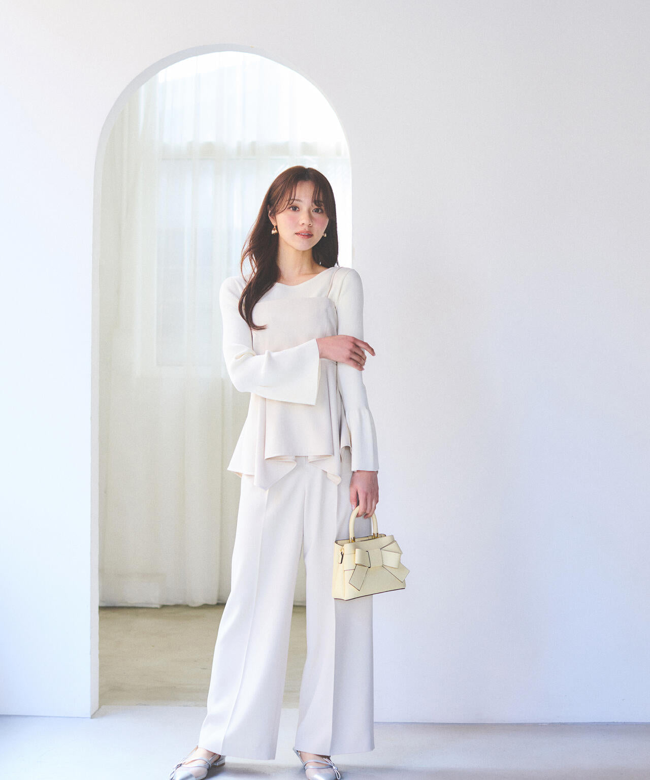 ベルト付きワイドパンツ