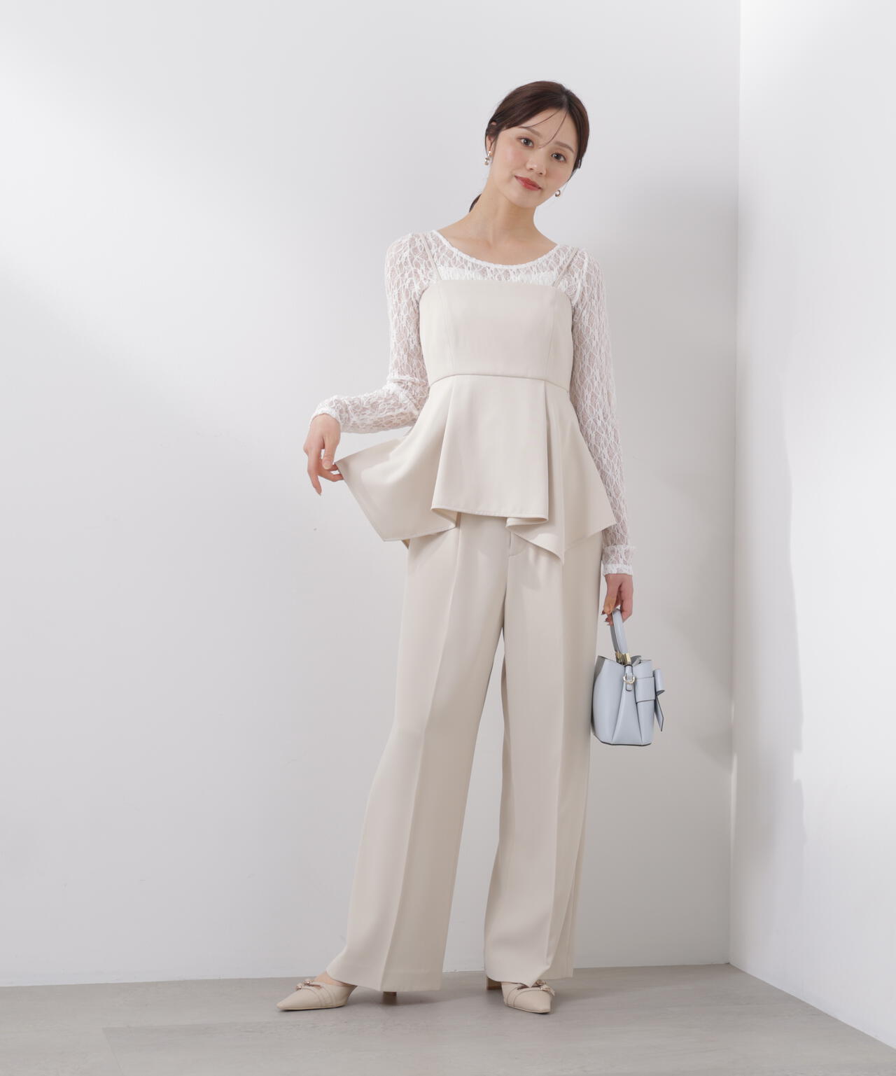 ベルト付きワイドパンツ