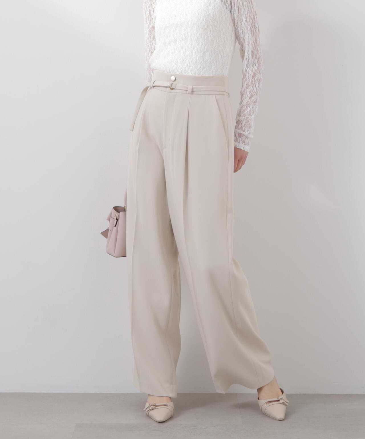 ベルト付きワイドパンツ