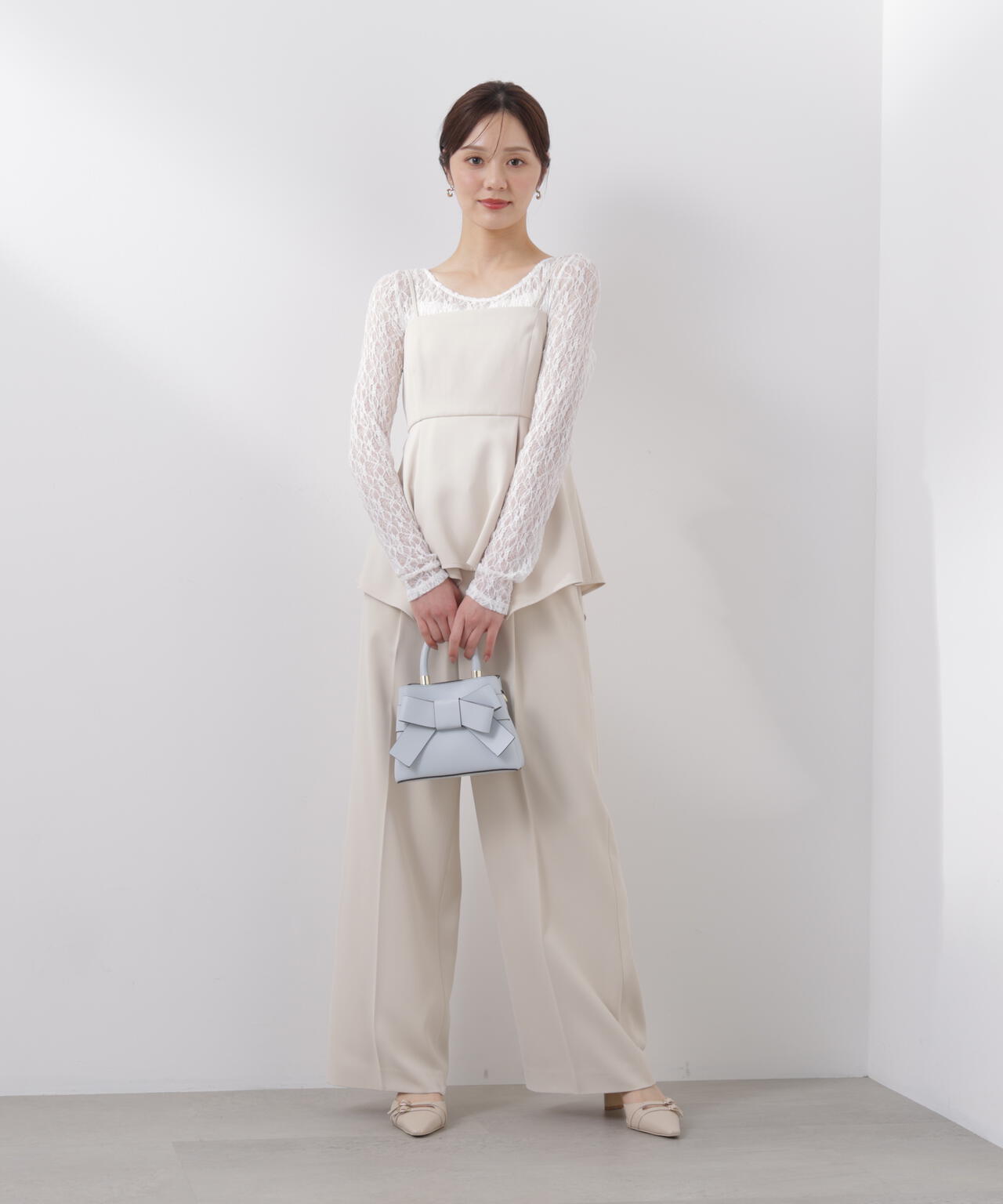 ベルト付きワイドパンツ