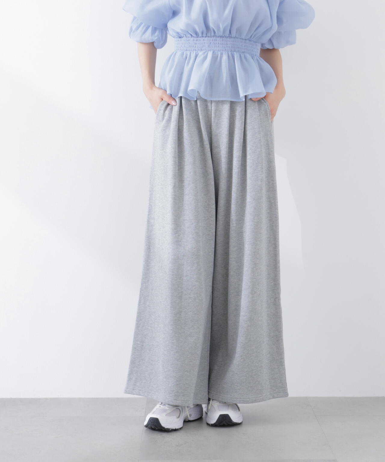 《EDIT COLOGNE》スウェットタックパンツ【WEB・一部店舗限定】